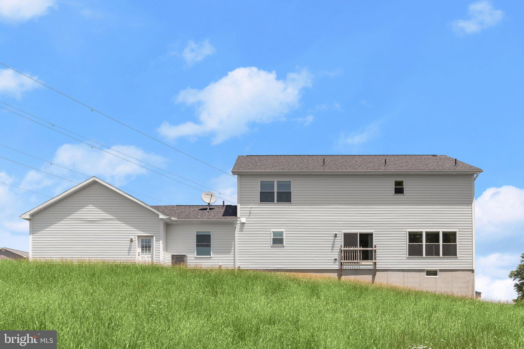 TWISTING ACRES - Residential