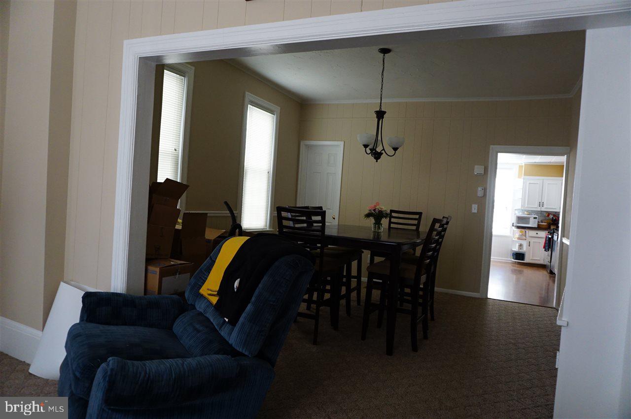 RED LION - Residential