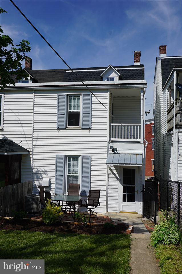 RED LION - Residential