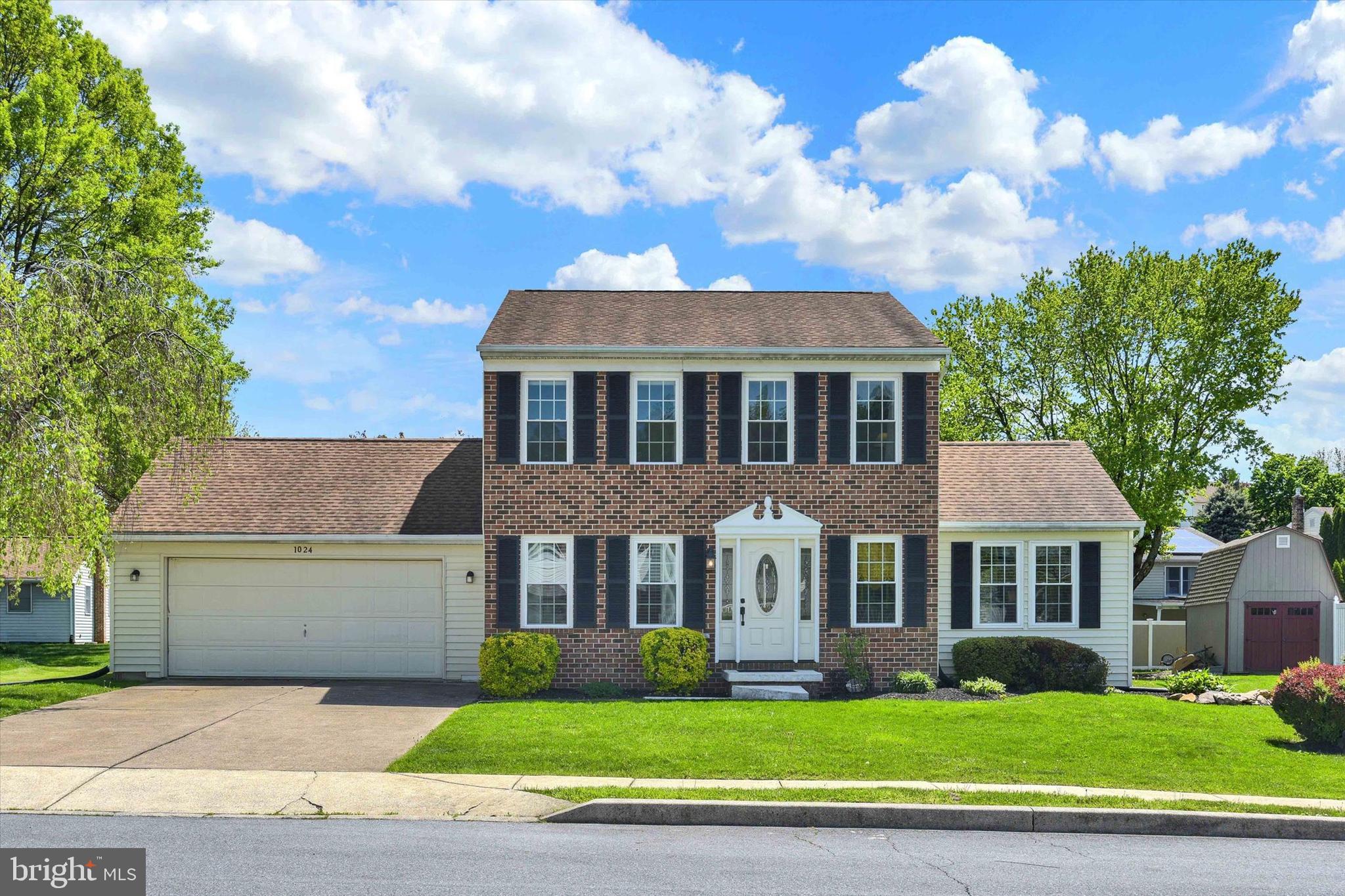 TREEMONT - Residential