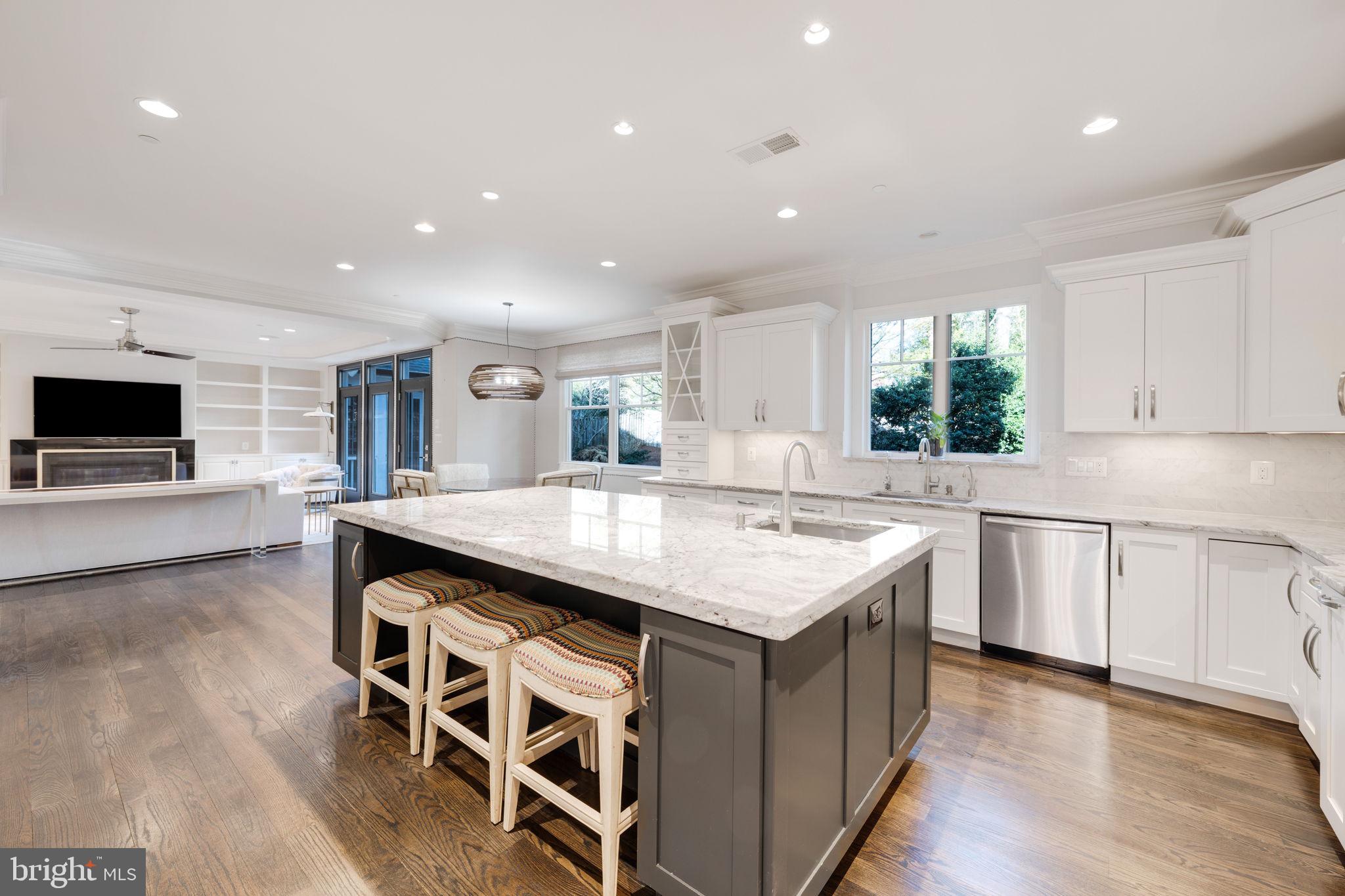 BRADMOOR - Residential