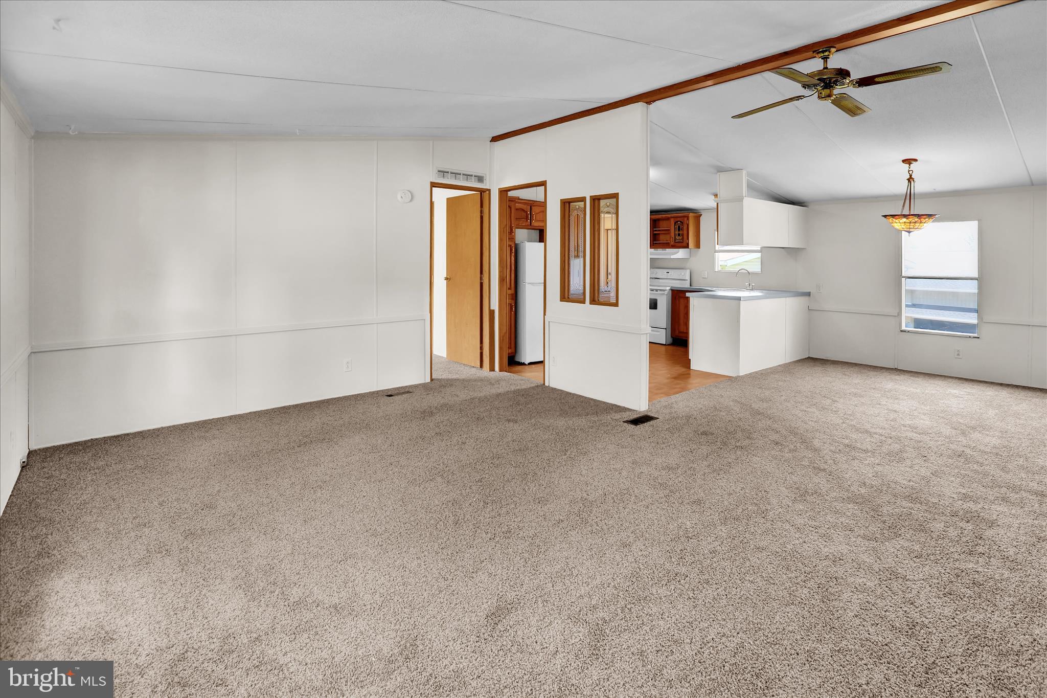 CRESTWOOD ESTATES - Residential