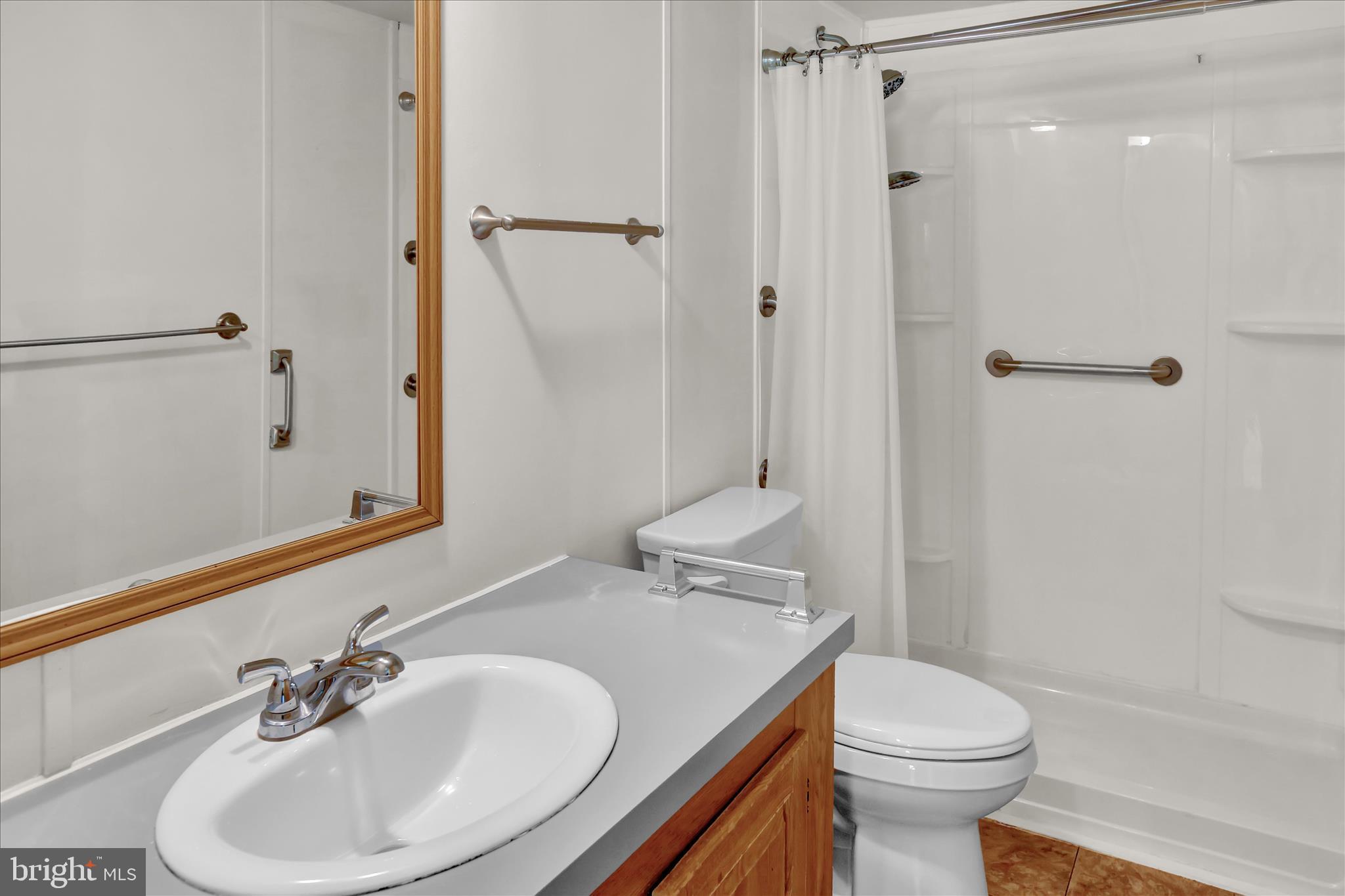 CRESTWOOD ESTATES - Residential