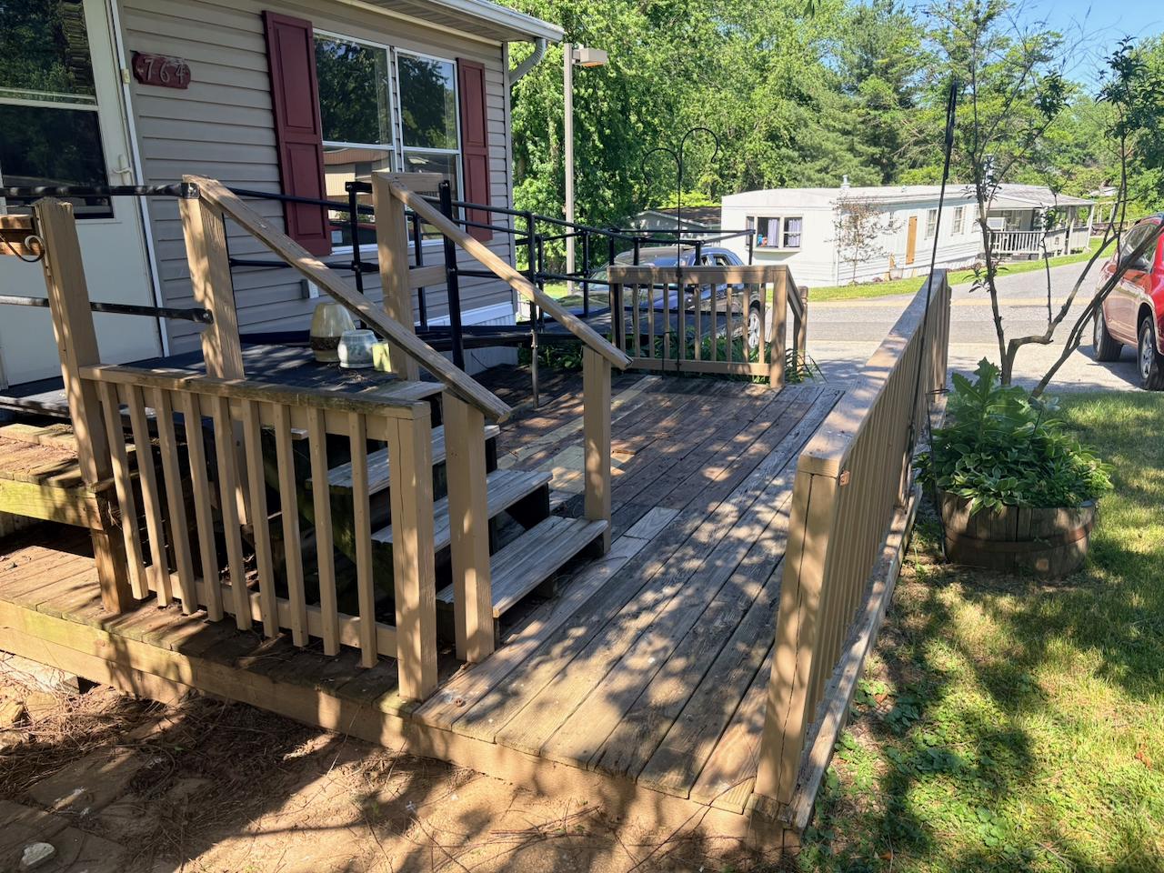CRESTWOOD ESTATES - Residential