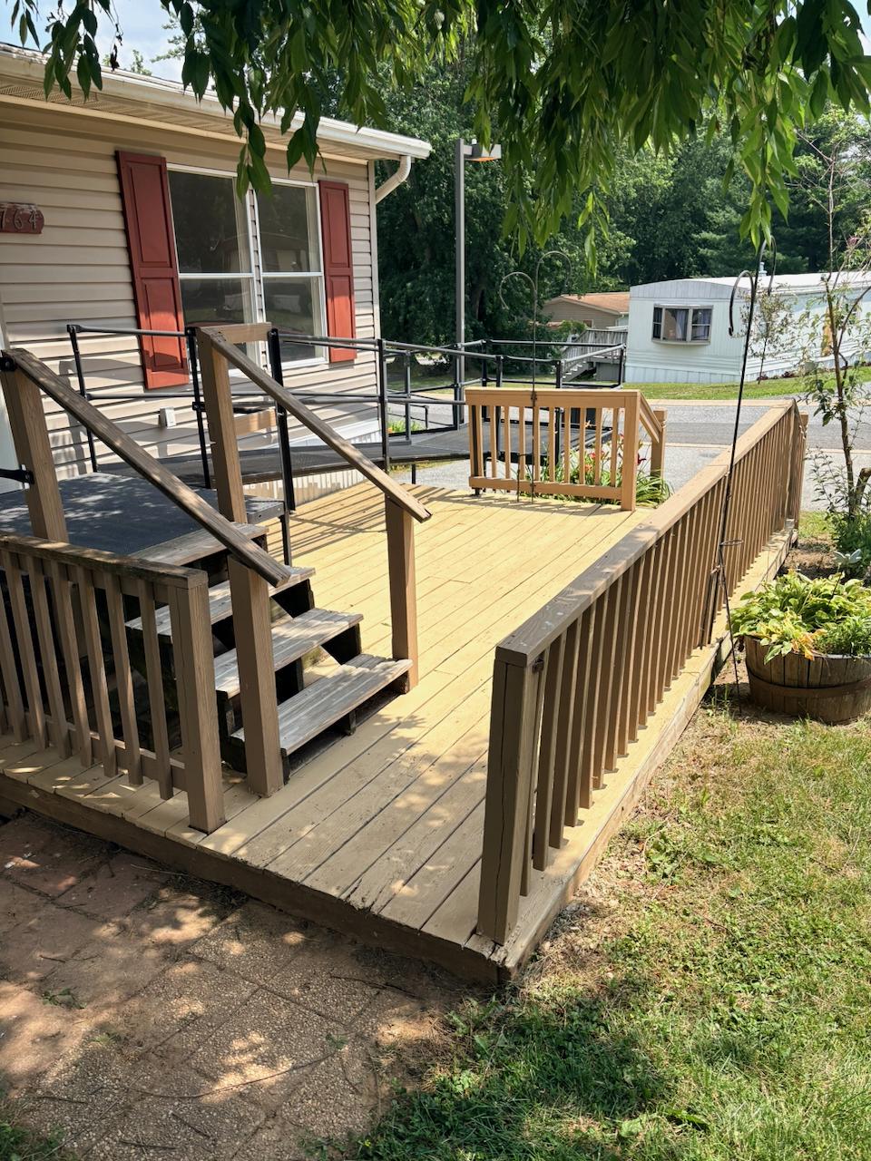 CRESTWOOD ESTATES - Residential