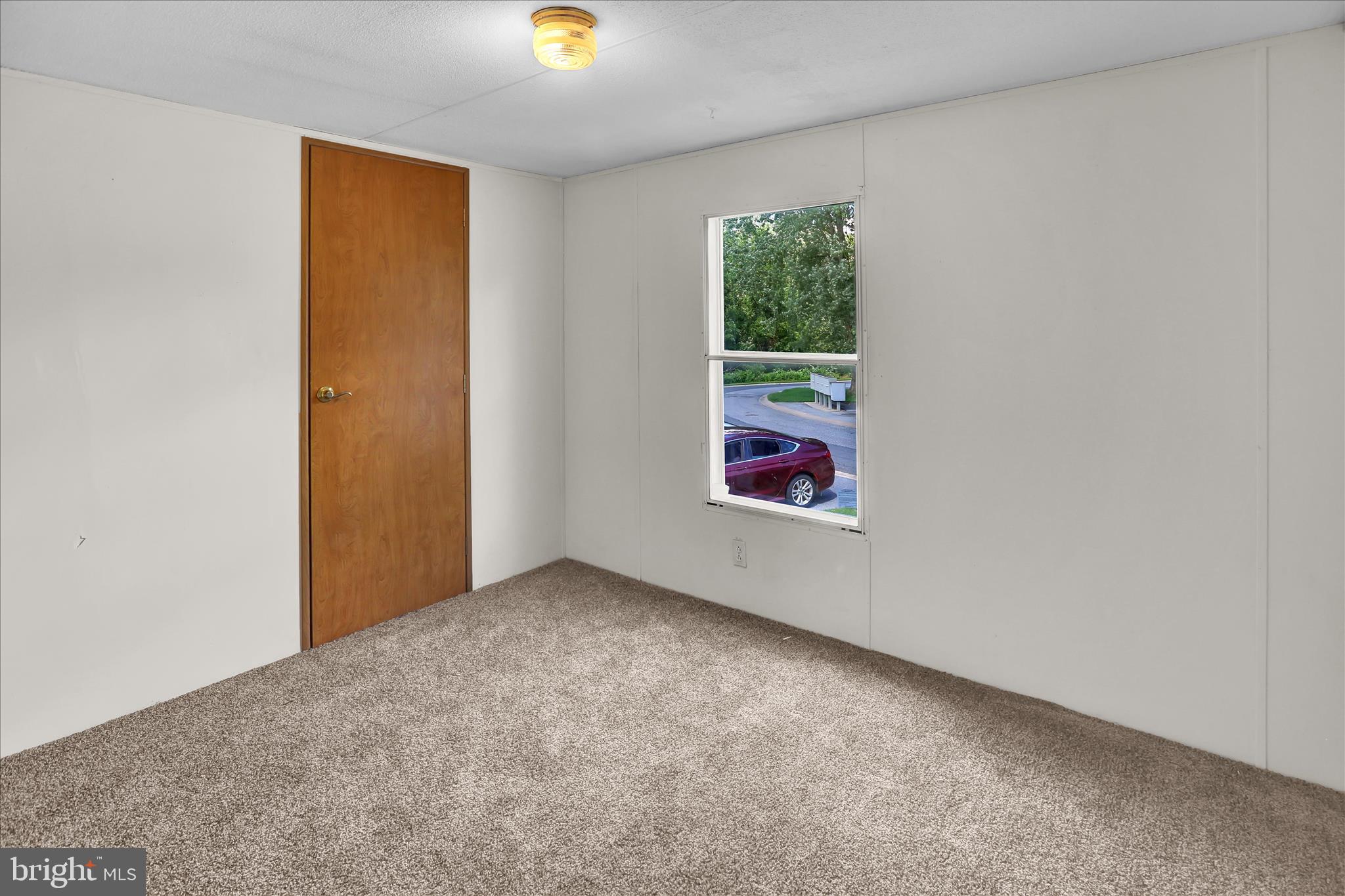 CRESTWOOD ESTATES - Residential