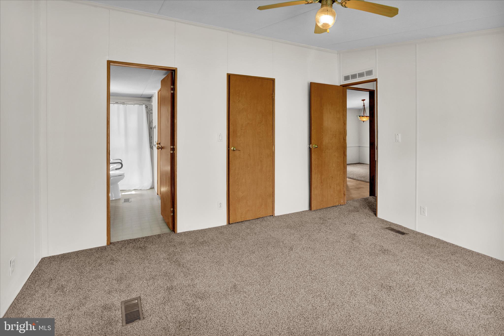 CRESTWOOD ESTATES - Residential