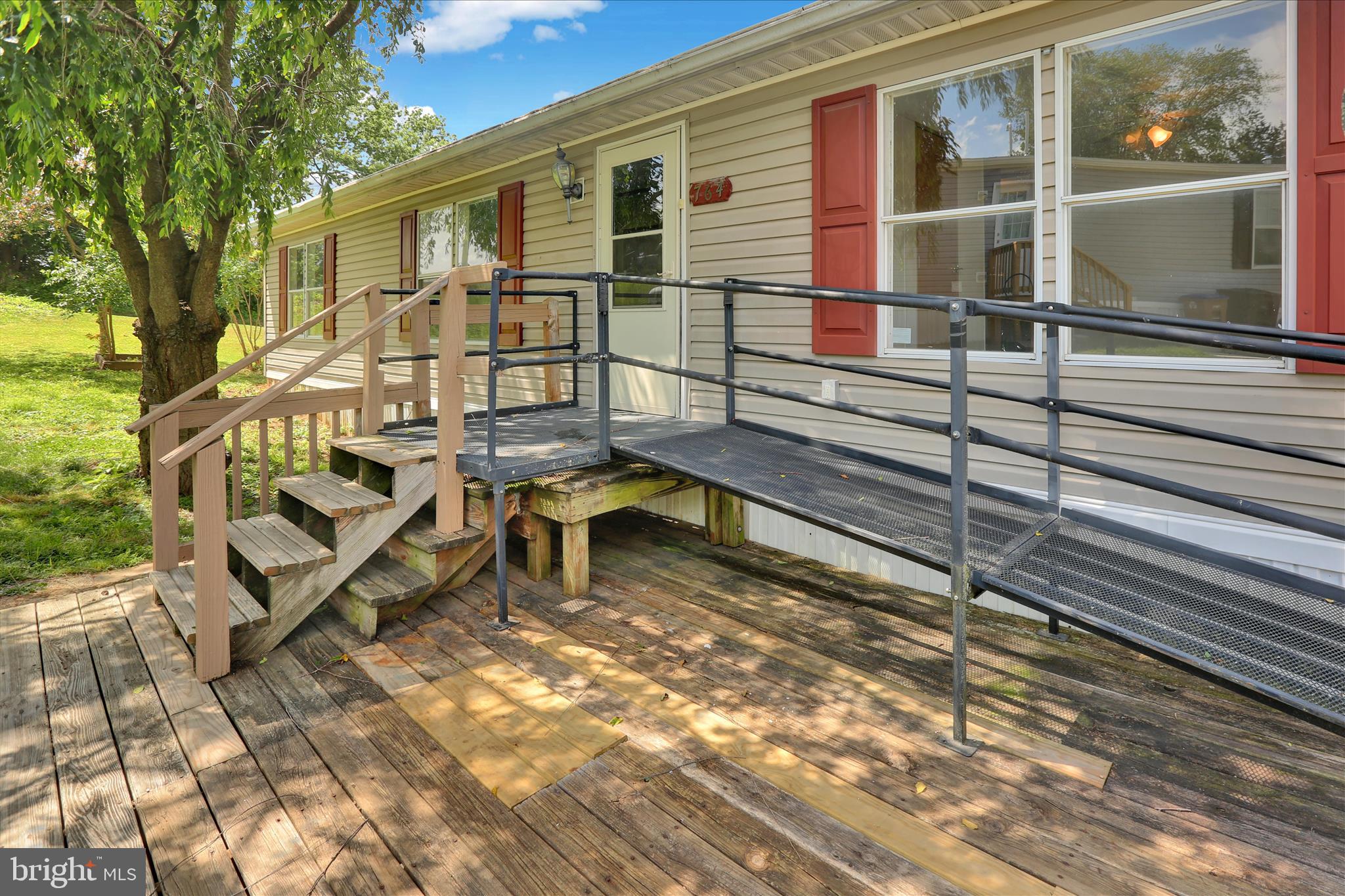 CRESTWOOD ESTATES - Residential