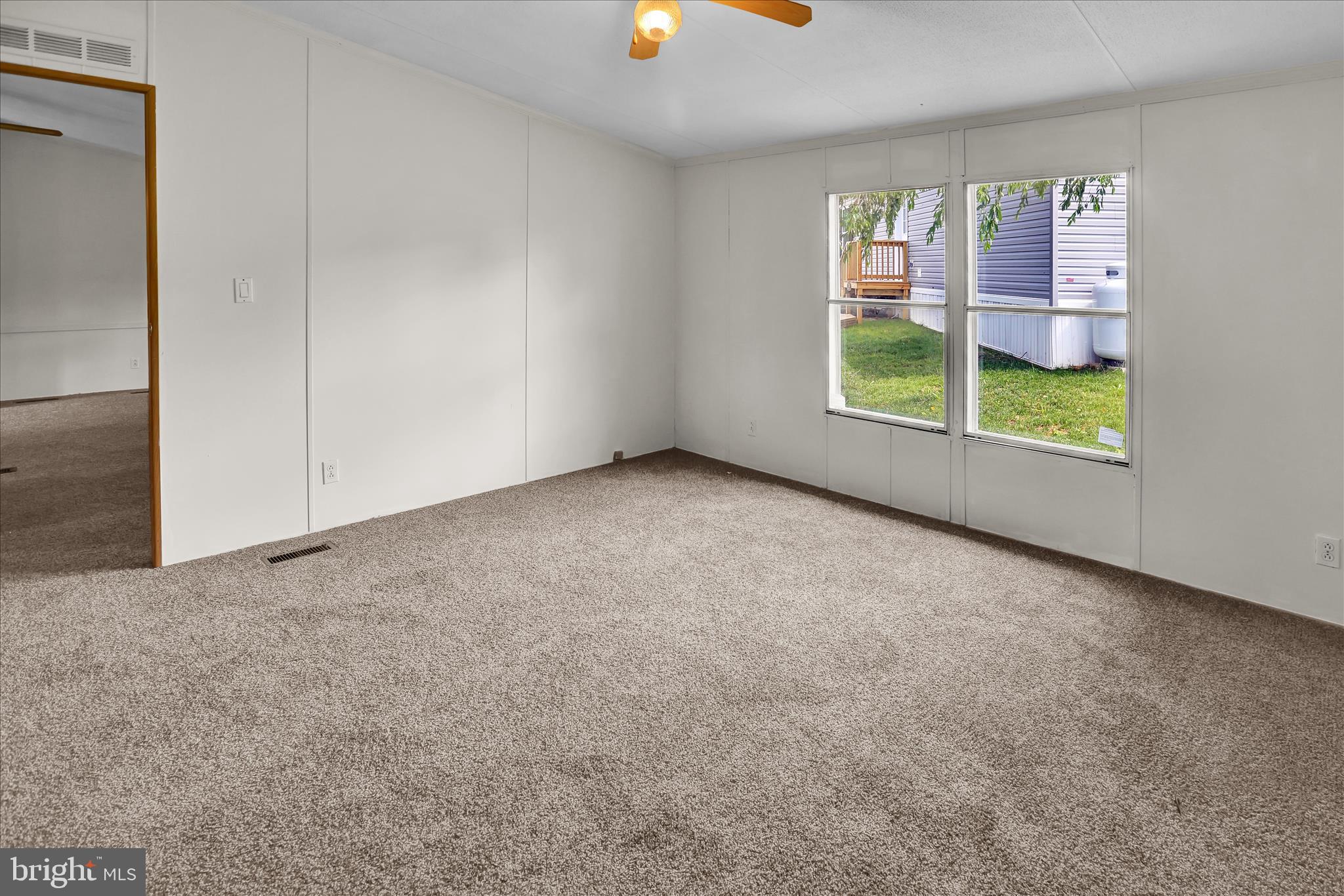 CRESTWOOD ESTATES - Residential