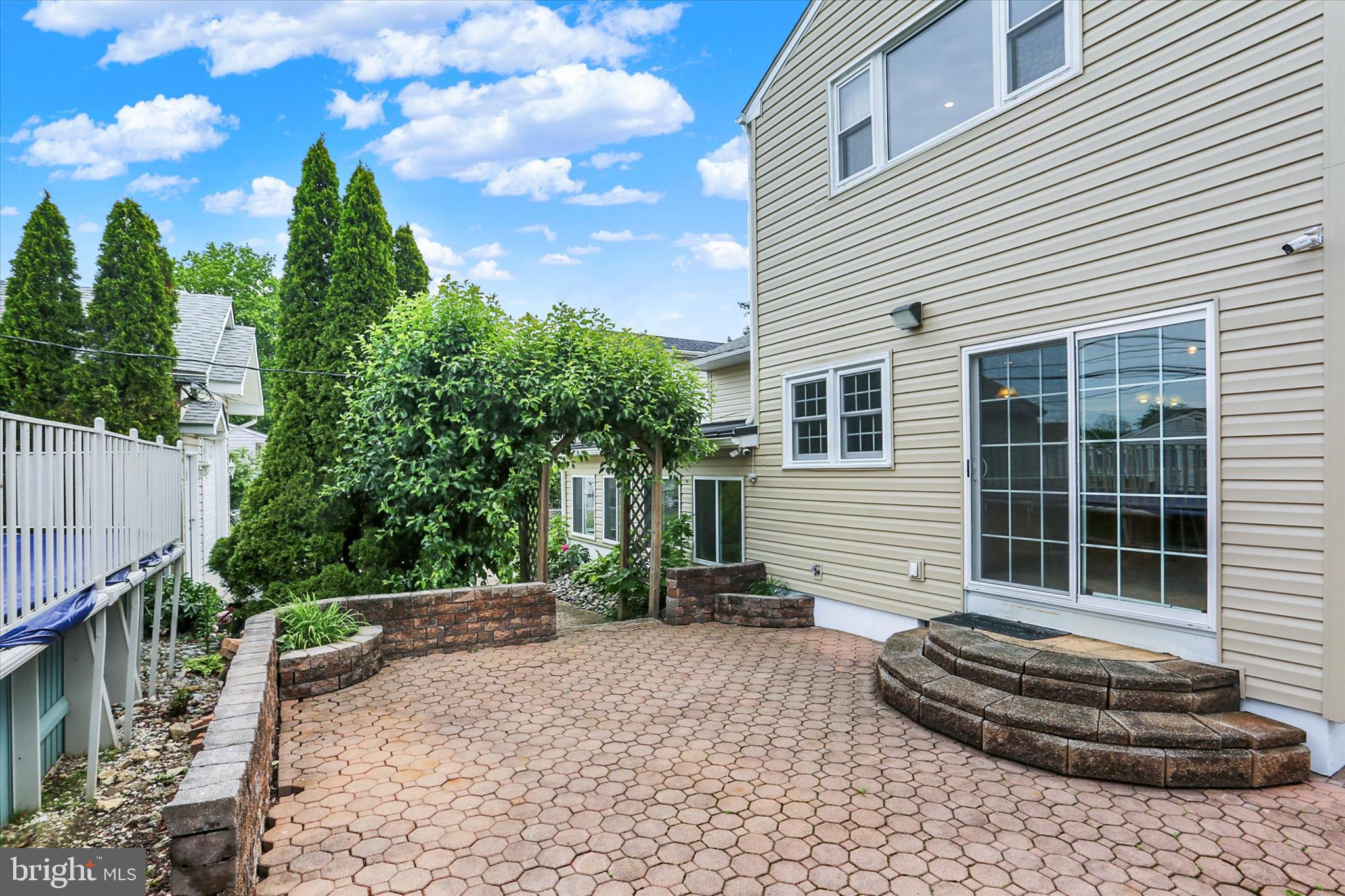 BROOKHAVEN - Residential