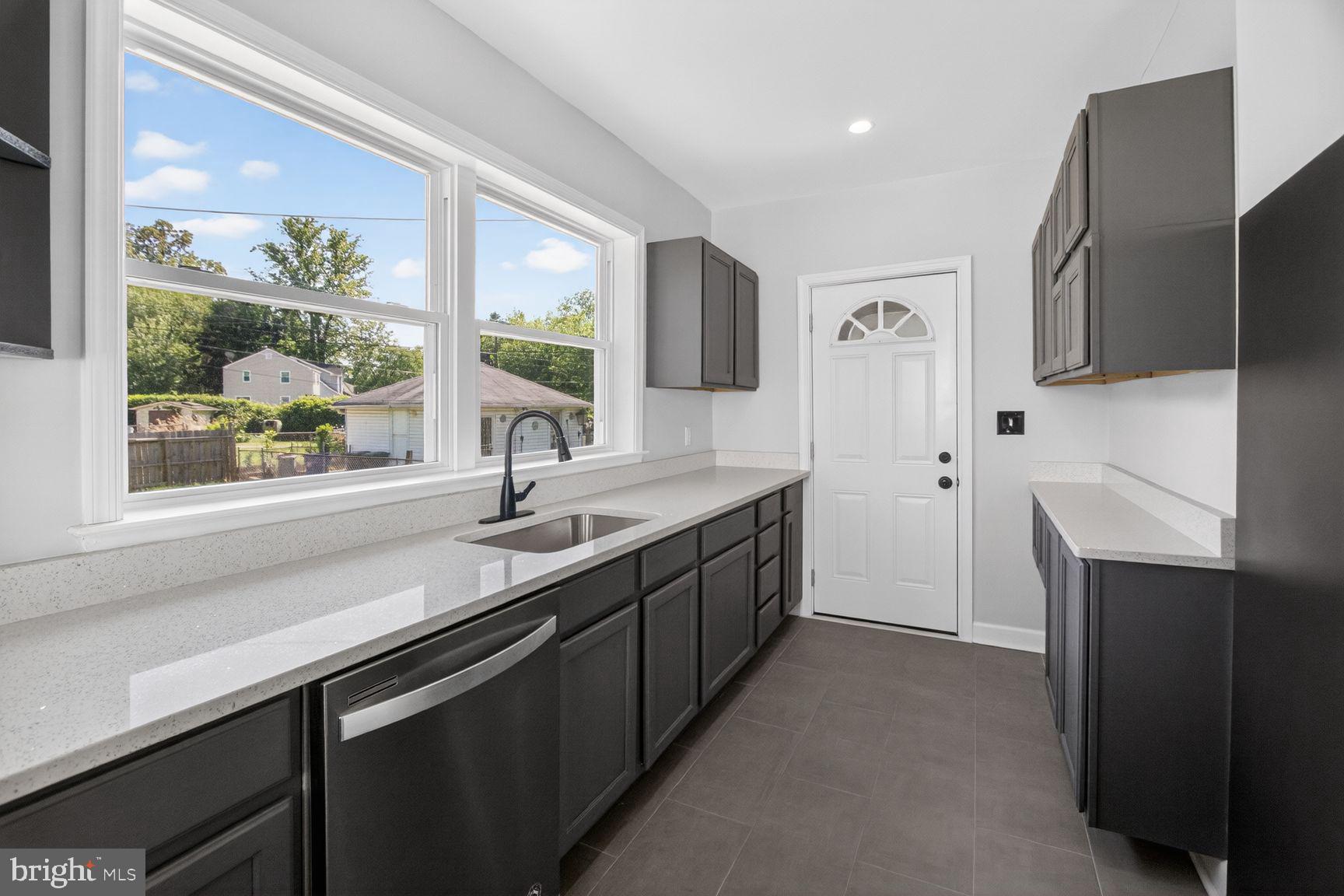 WEST ARLINGTON - Residential
