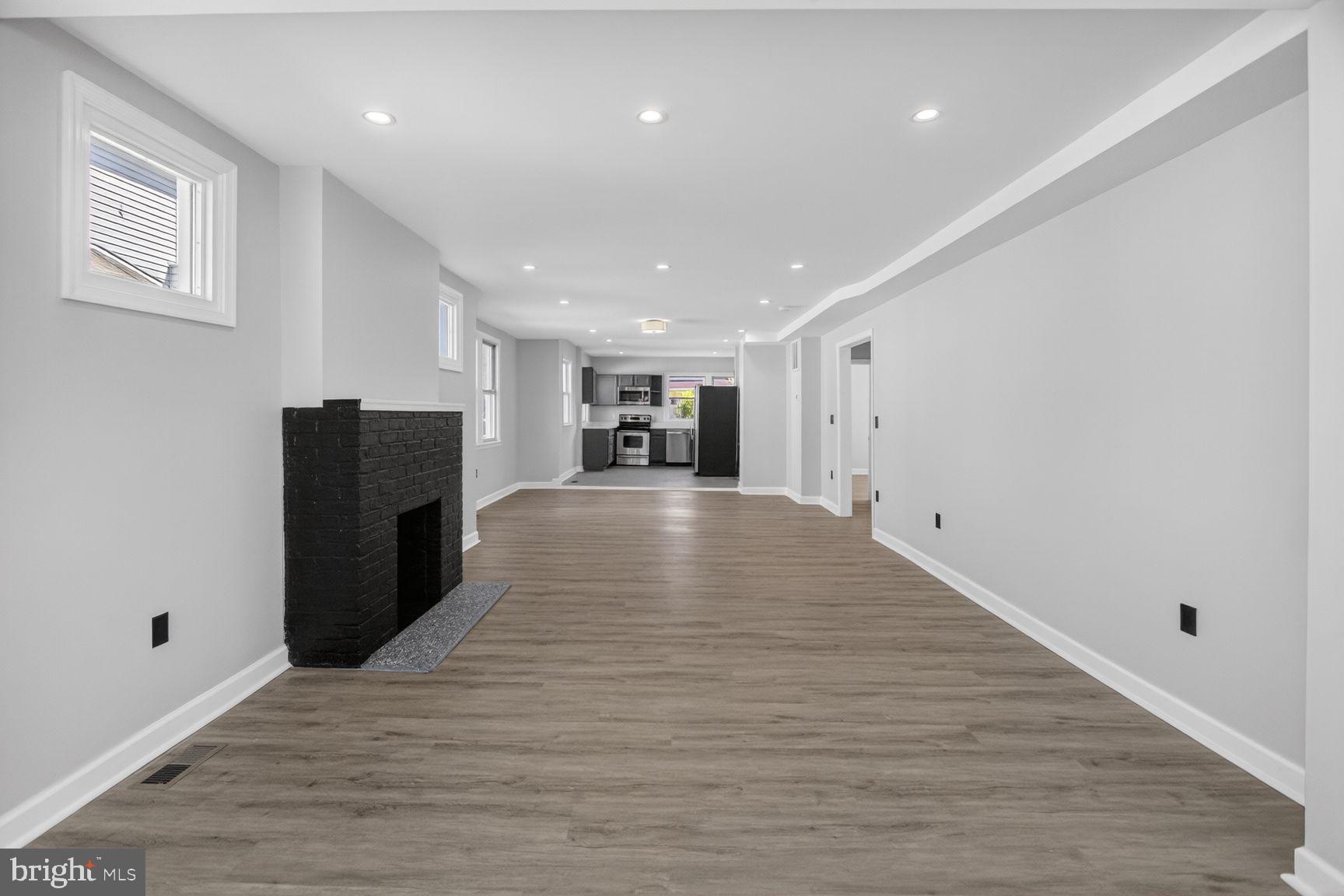 WEST ARLINGTON - Residential