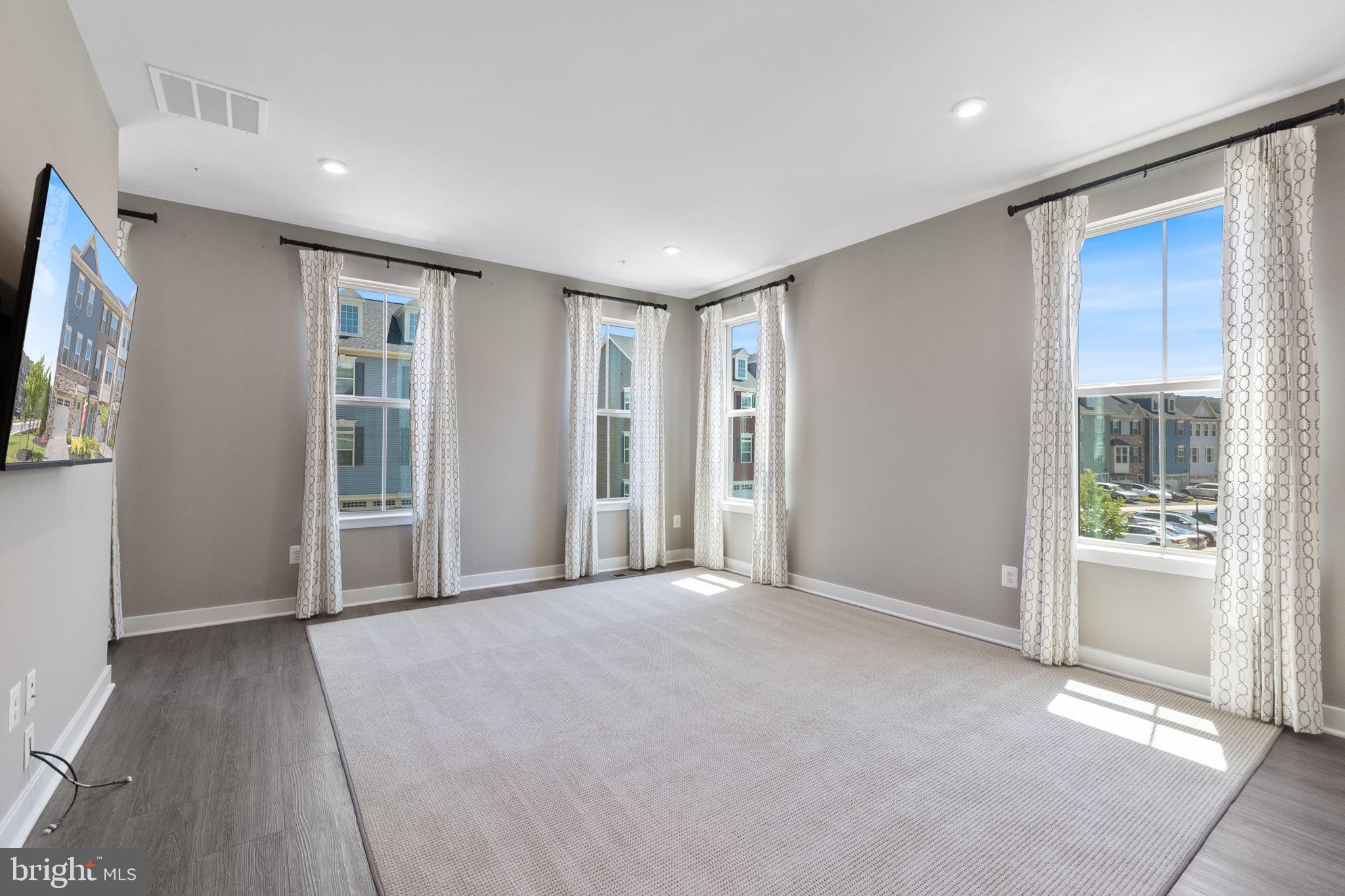 CEDAR HILL - Residential