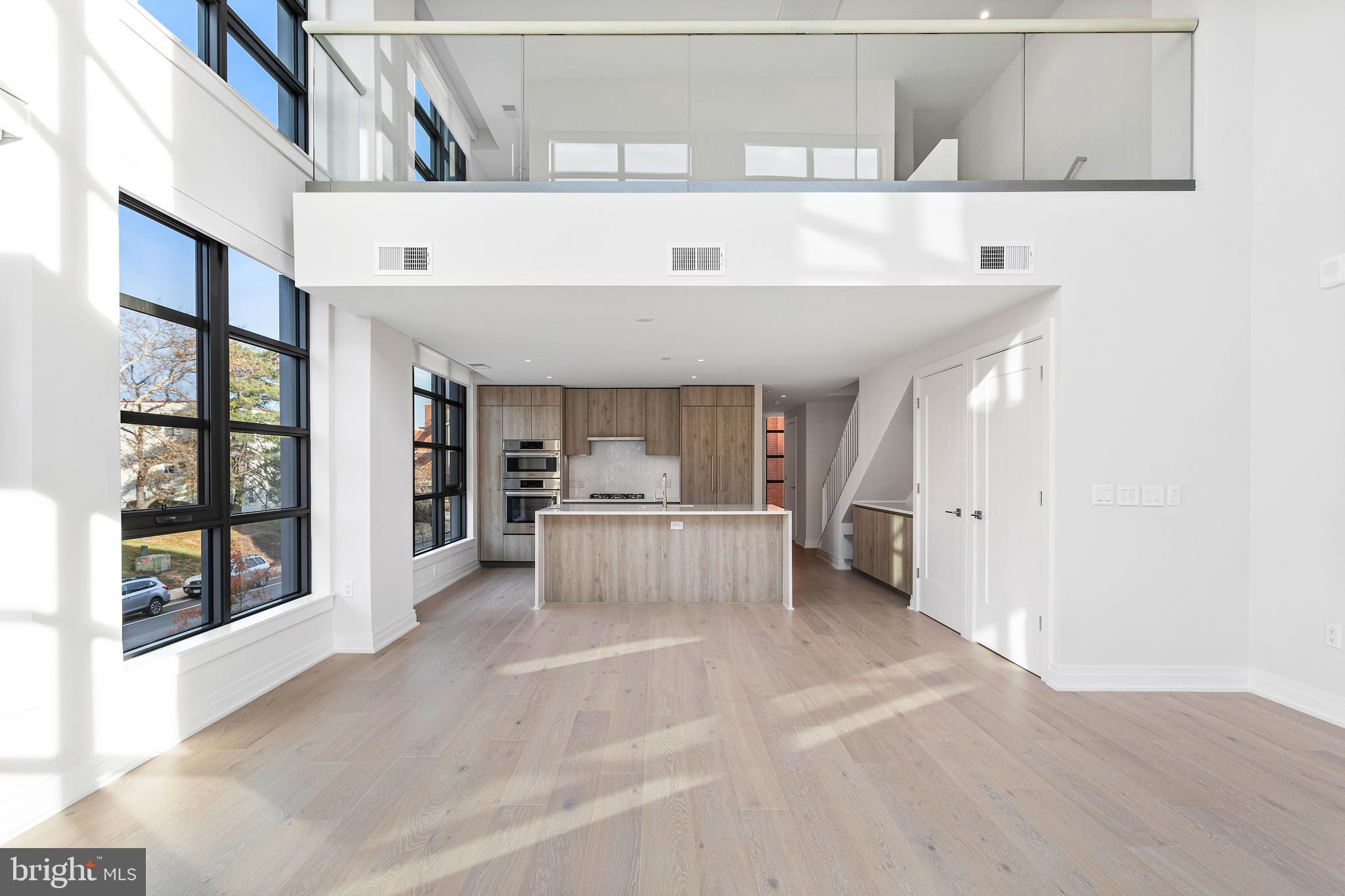 OLD TOWN ALEXANDRIA - Residential