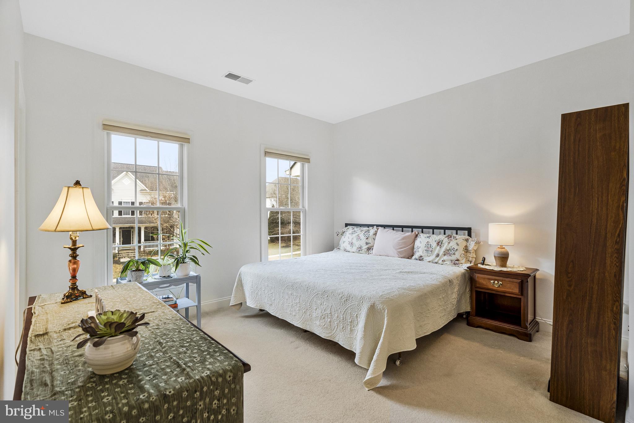 LANSDOWNE ON THE POTOMAC - Residential