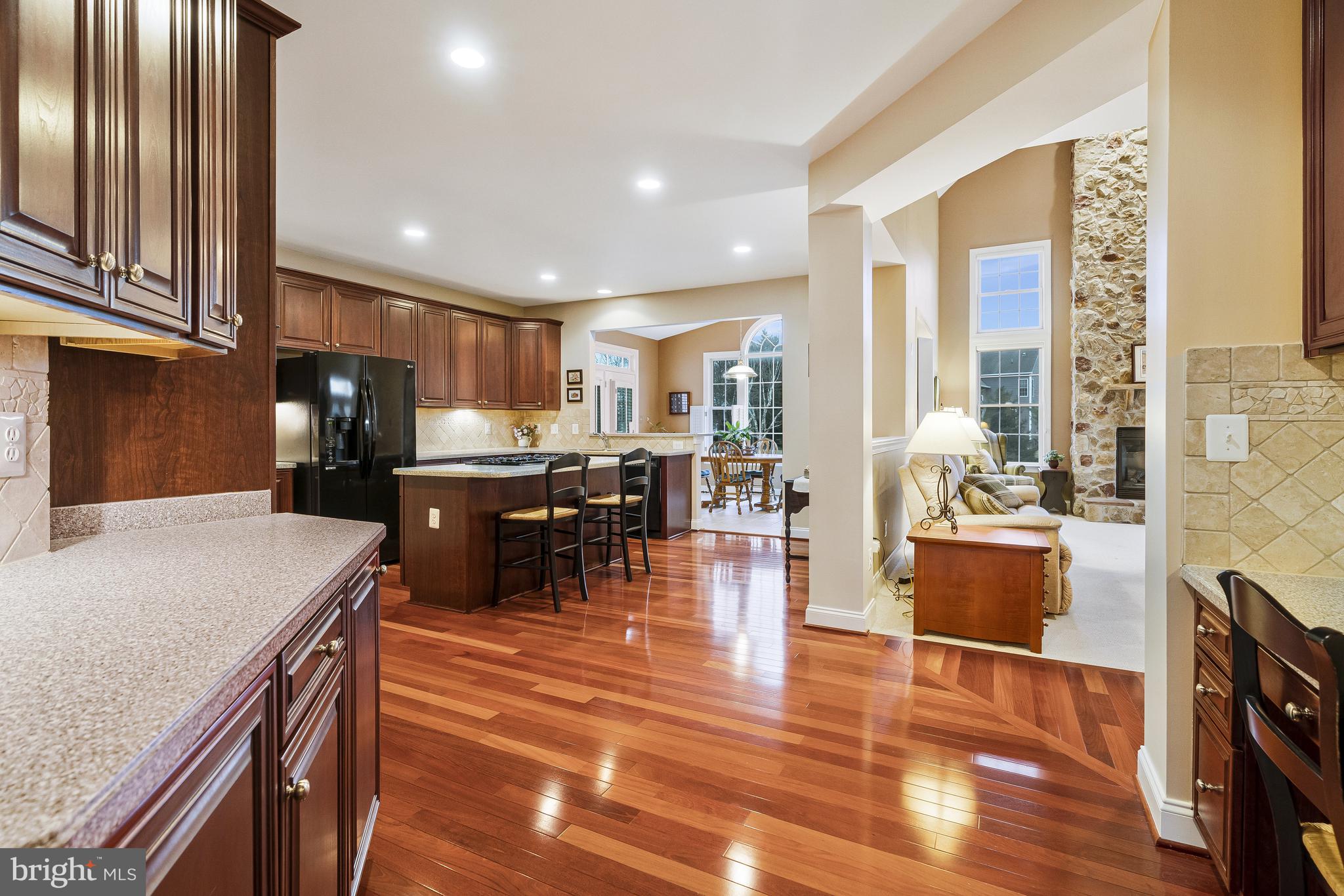 LANSDOWNE ON THE POTOMAC - Residential