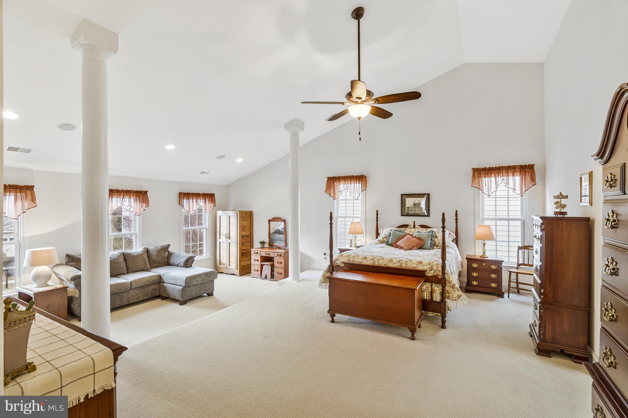 LANSDOWNE ON THE POTOMAC - Residential