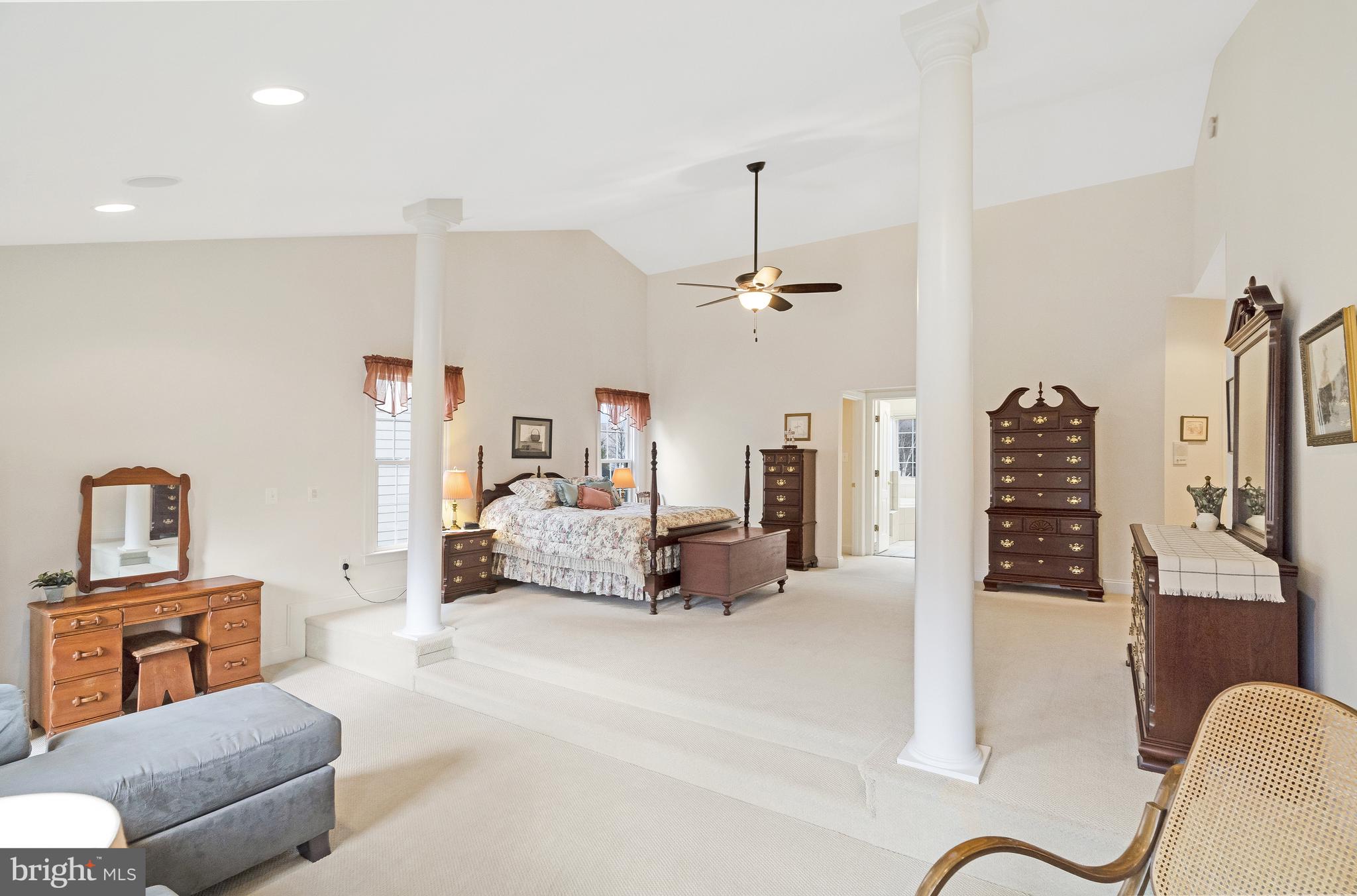 LANSDOWNE ON THE POTOMAC - Residential