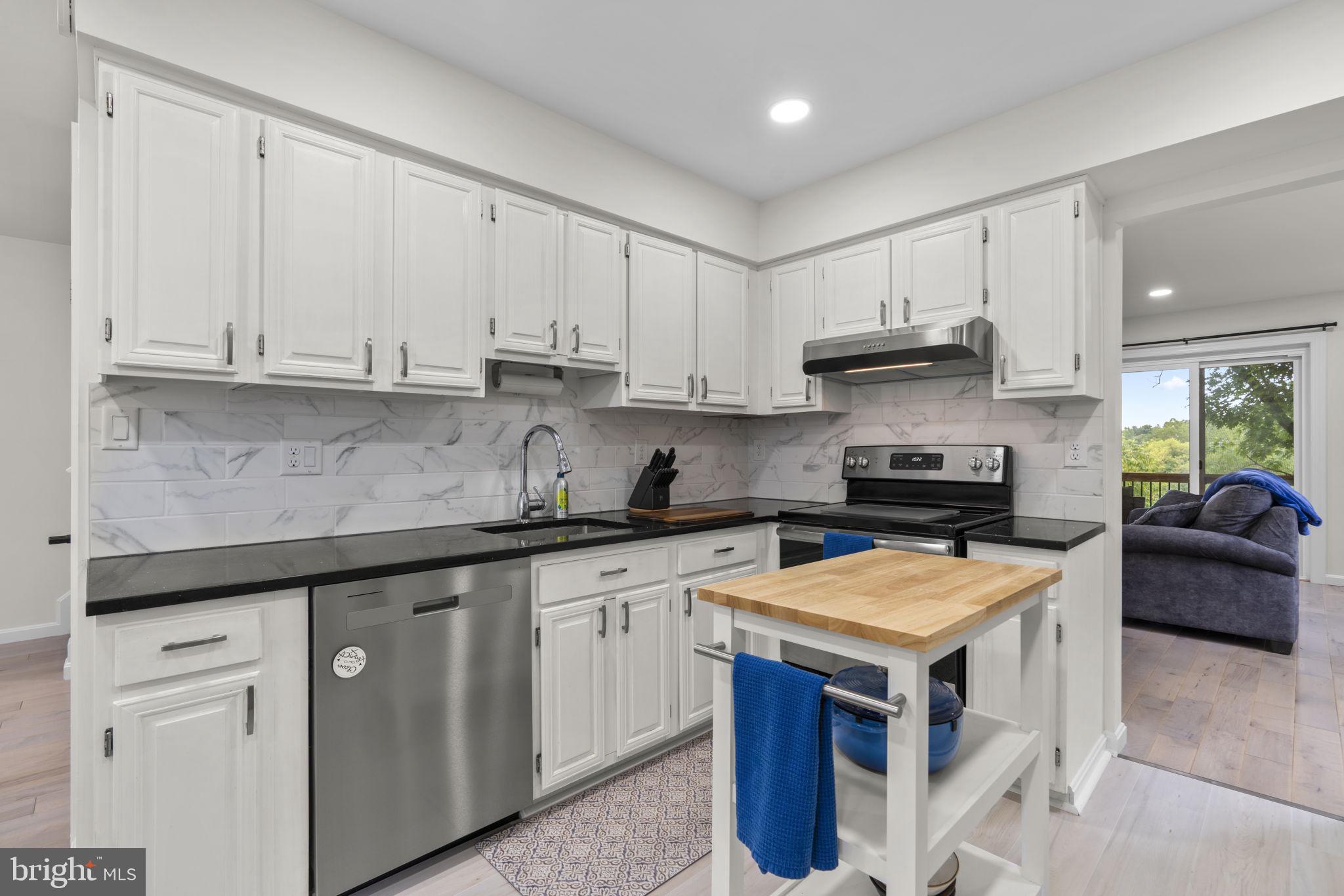 VILLAGE OF OWEN BROWN - Residential