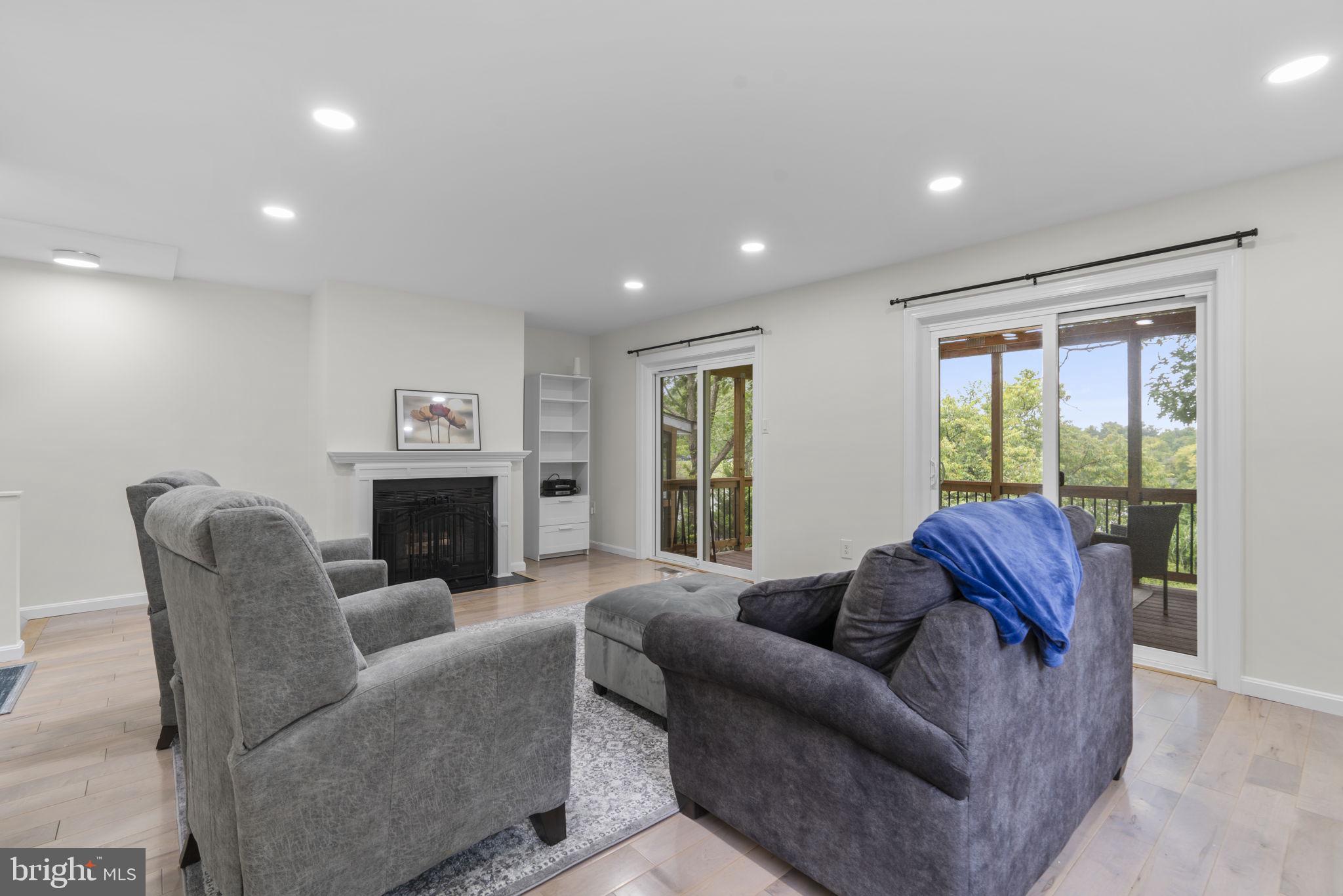 VILLAGE OF OWEN BROWN - Residential