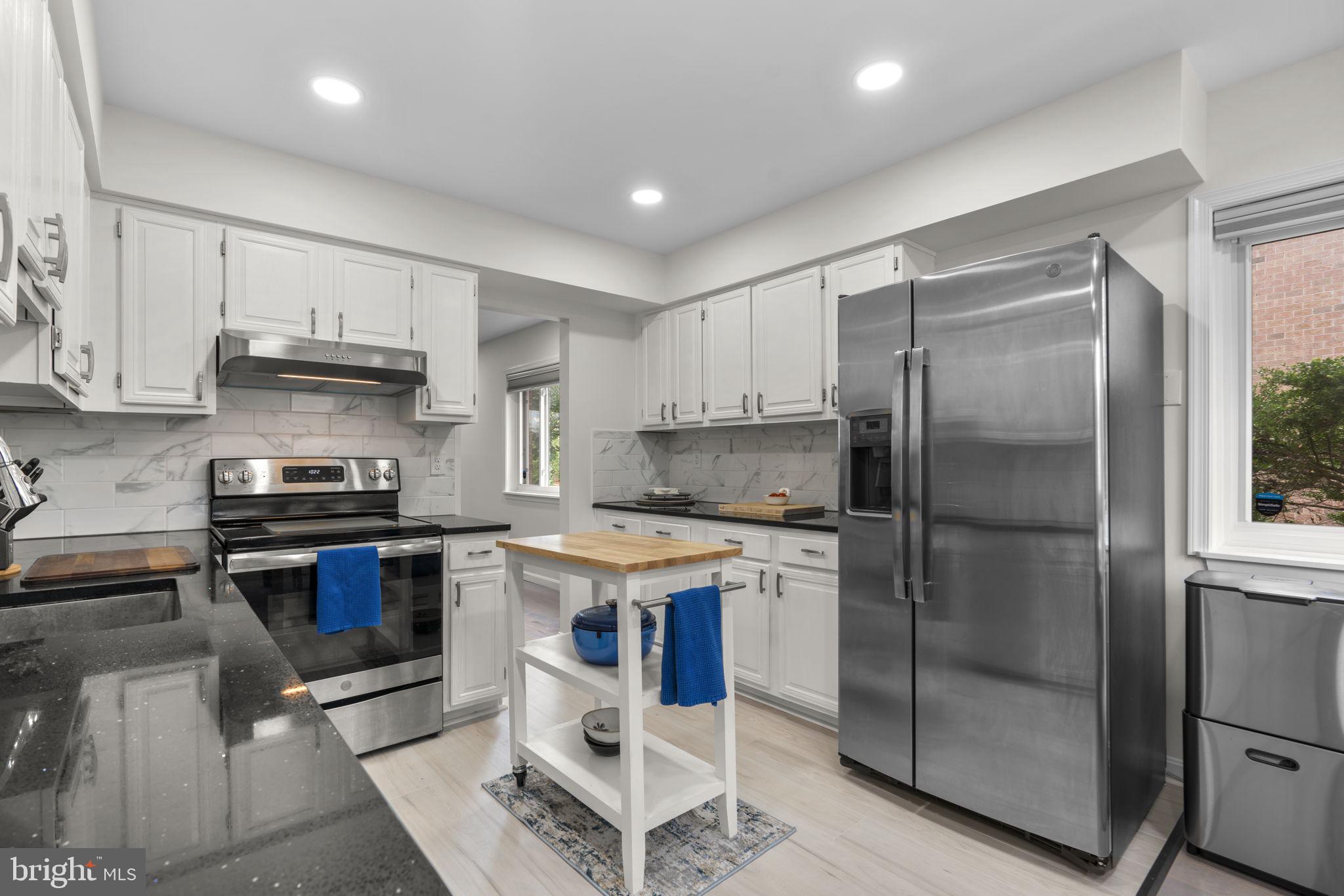 VILLAGE OF OWEN BROWN - Residential