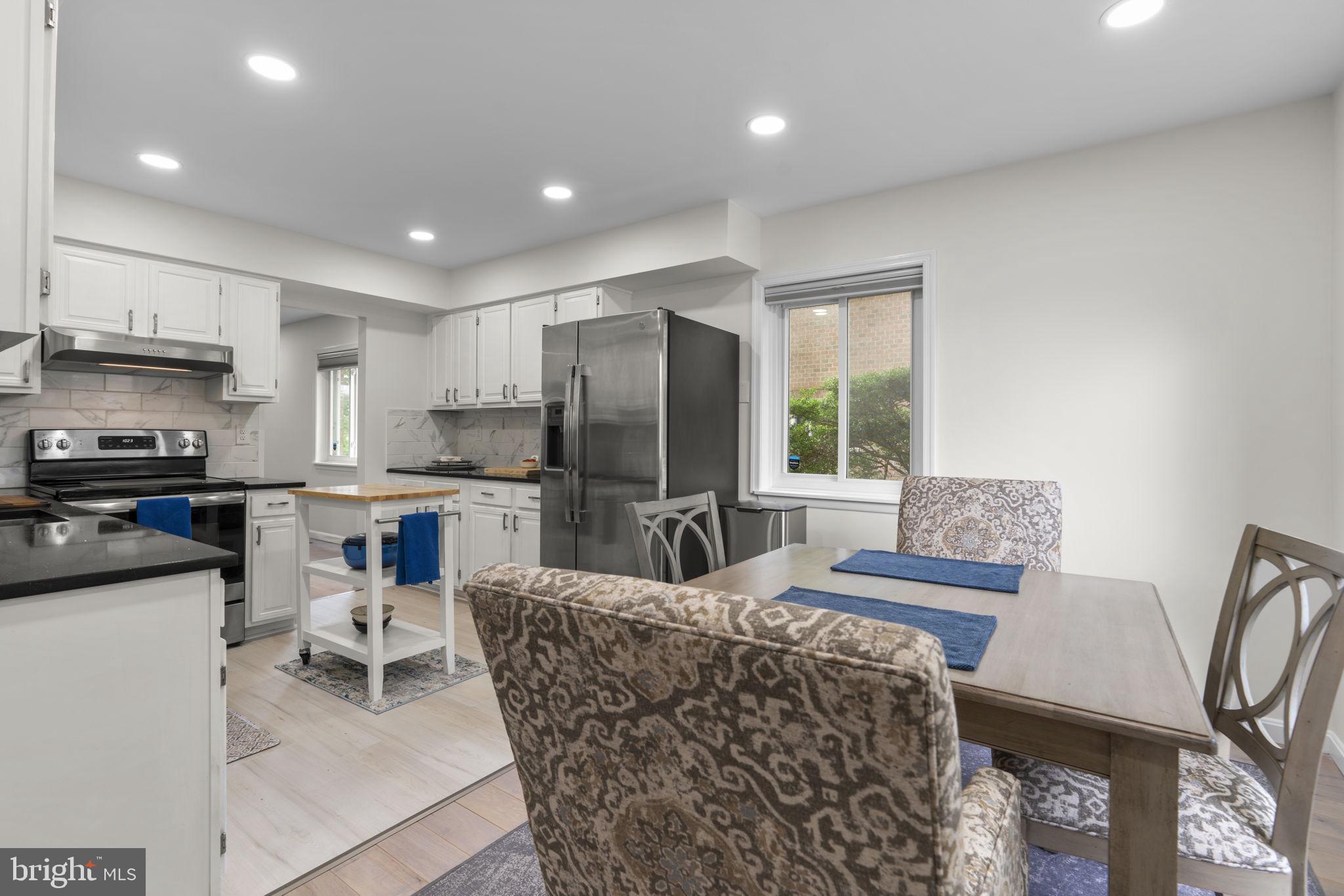 VILLAGE OF OWEN BROWN - Residential