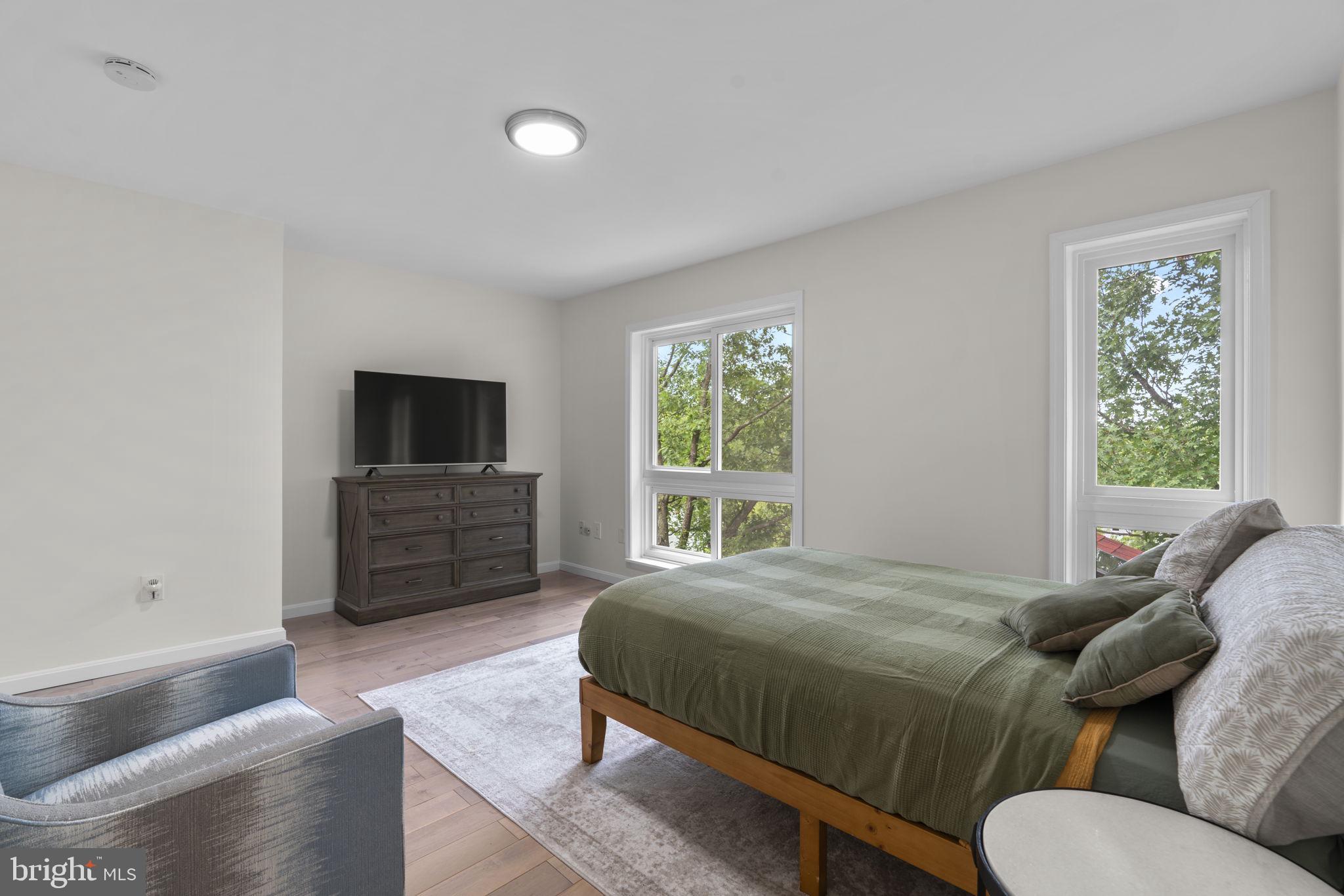 VILLAGE OF OWEN BROWN - Residential