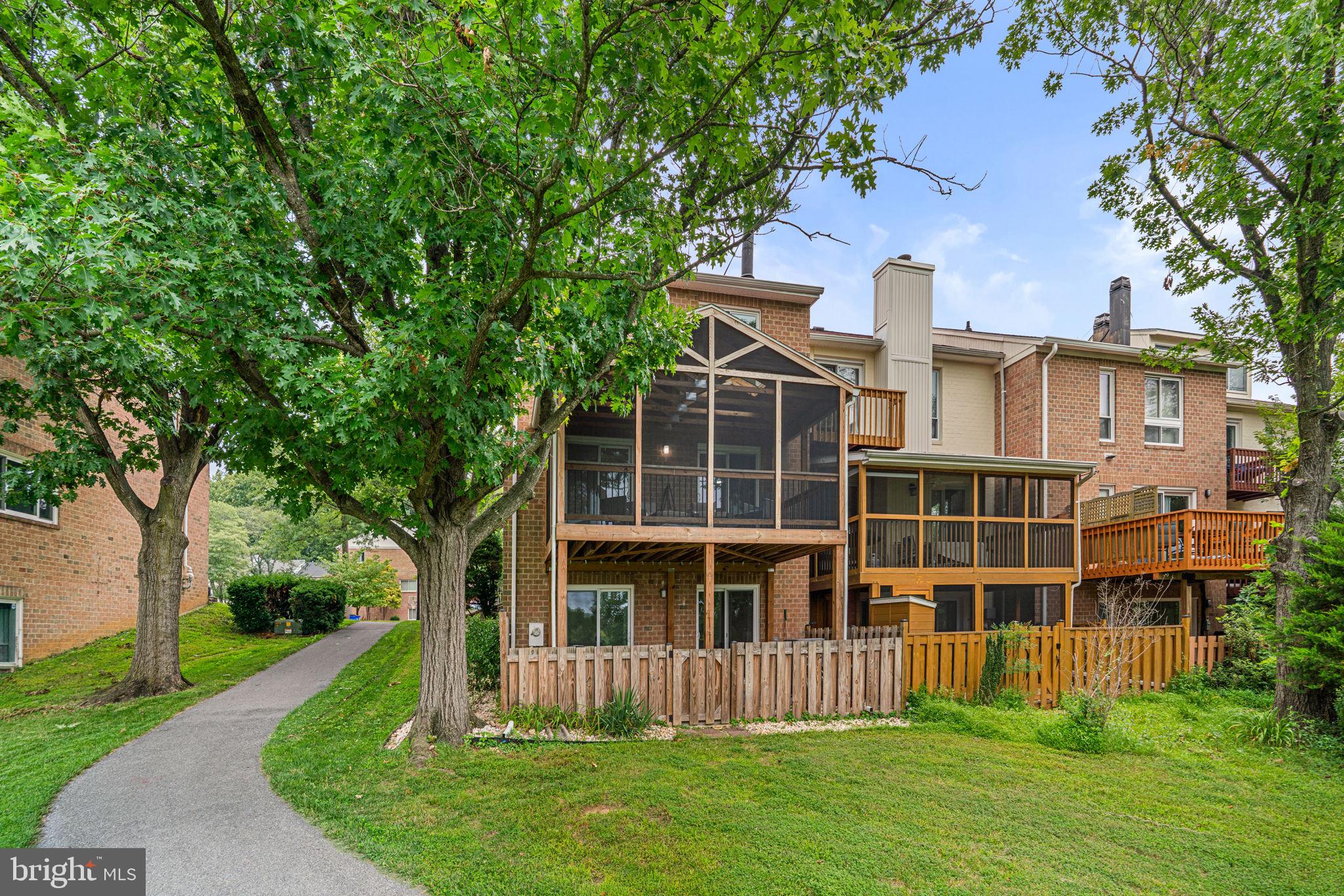 VILLAGE OF OWEN BROWN - Residential