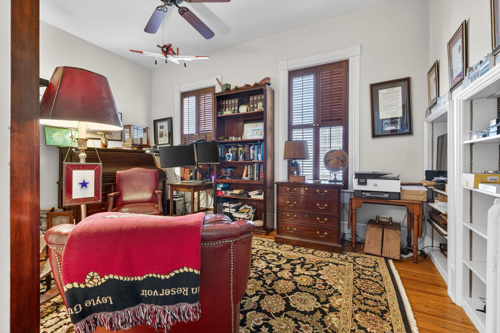 WASHINGTON AVE - Residential