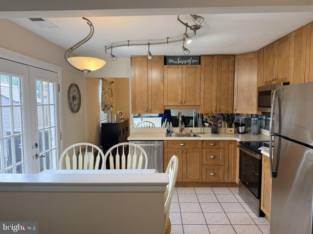 NESHAMINY VALLEY - Residential