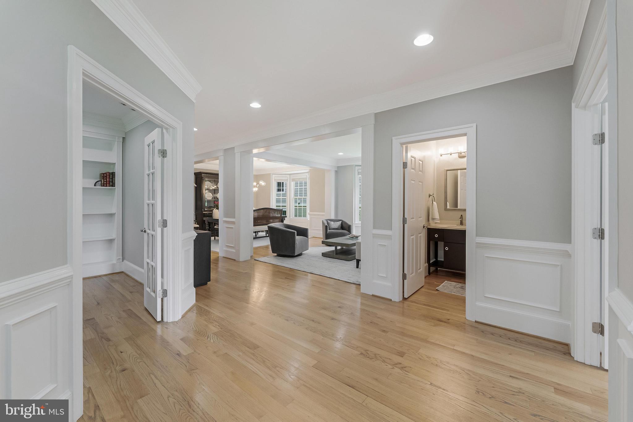ELLISON HEIGHTS - Residential