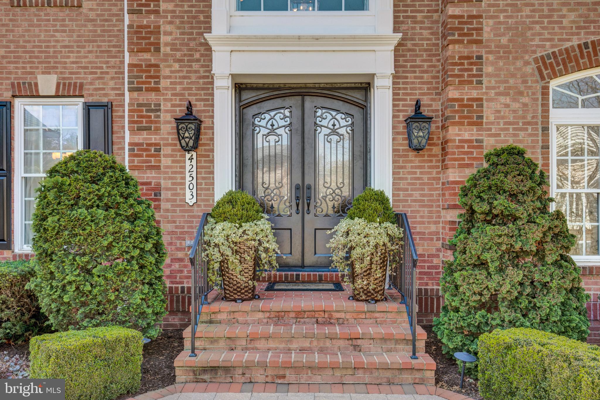 CEDAR CREST - Residential