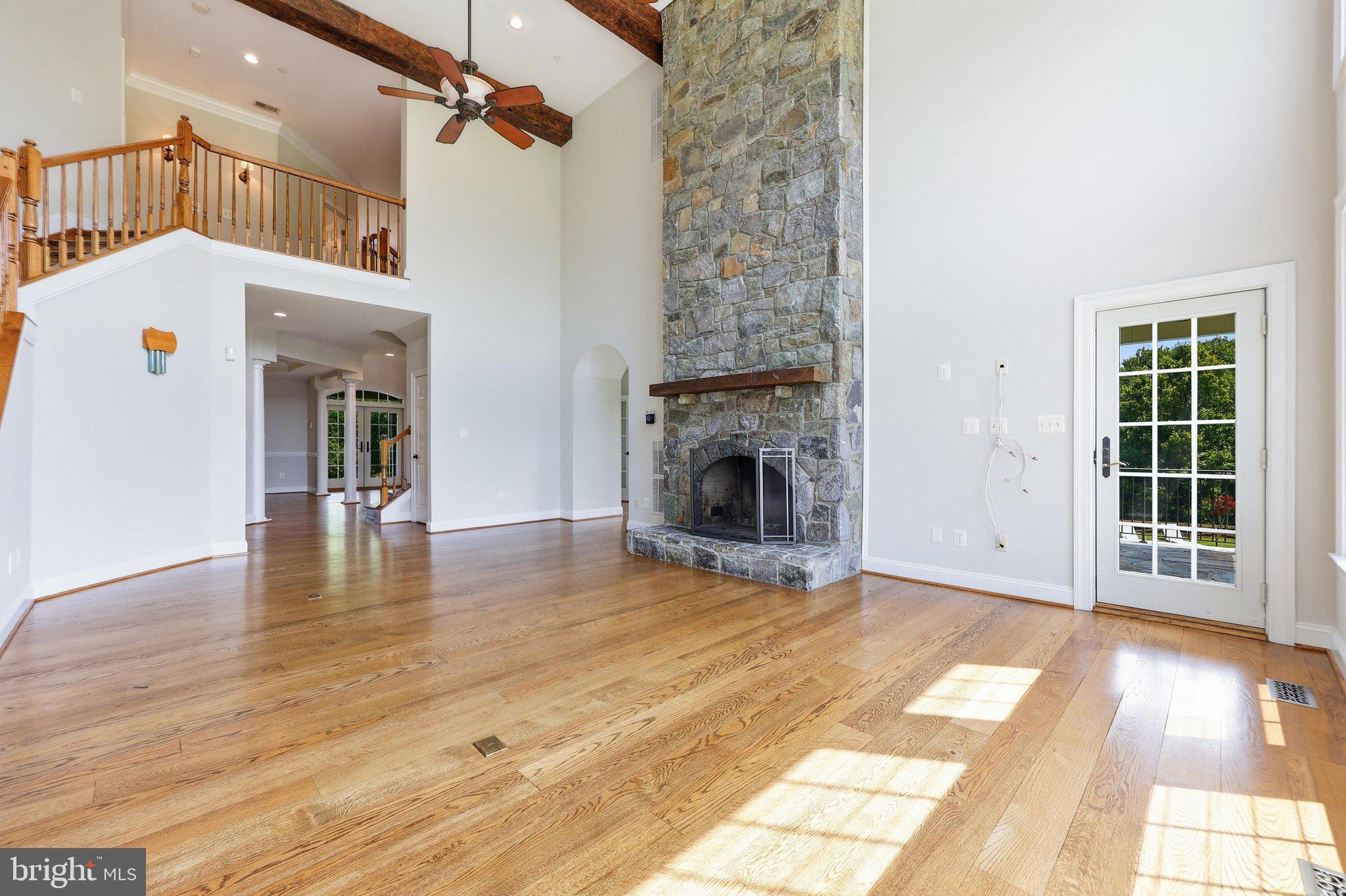 POOLESVILLE OUTSIDE - Residential