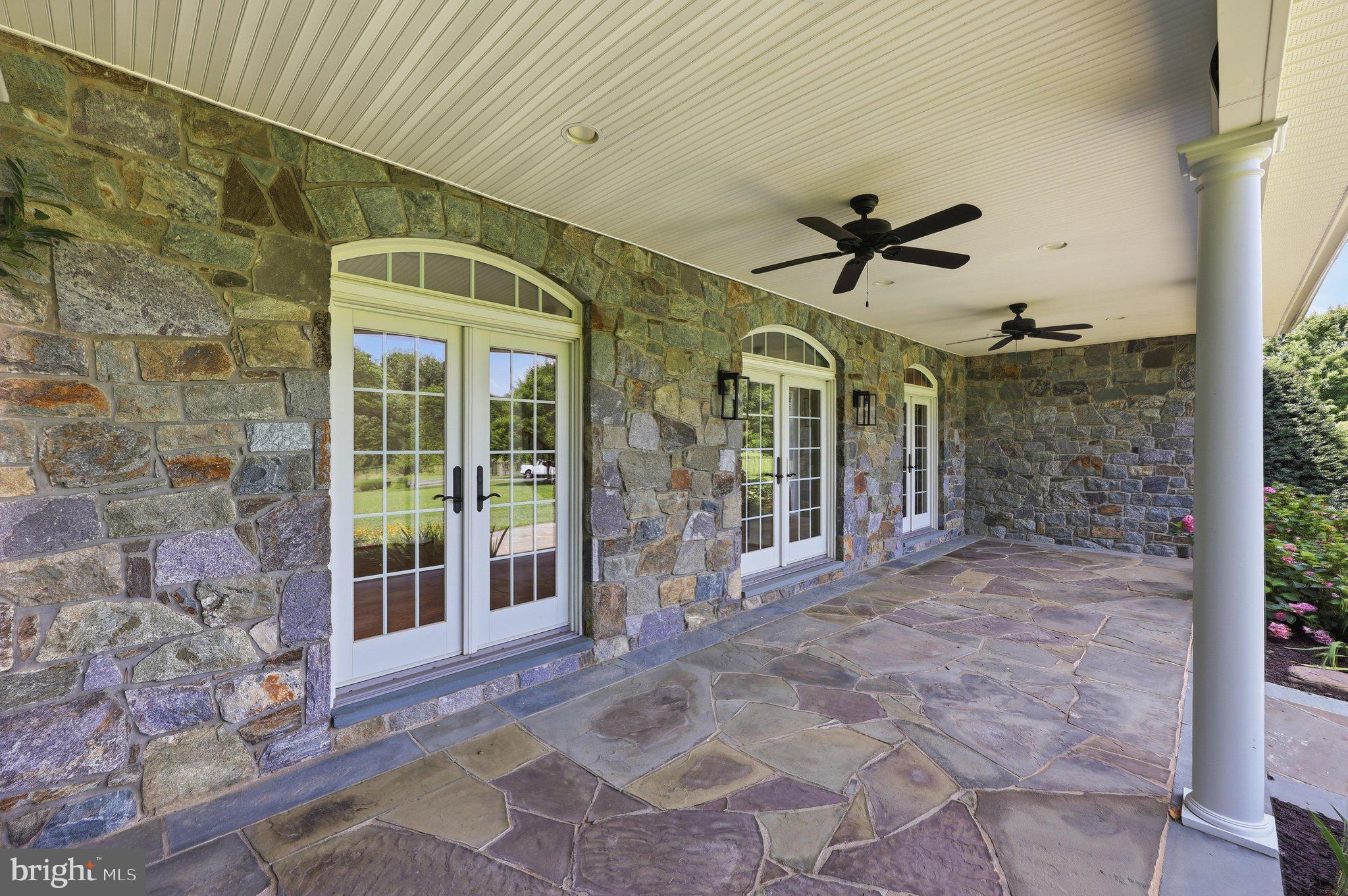POOLESVILLE OUTSIDE - Residential