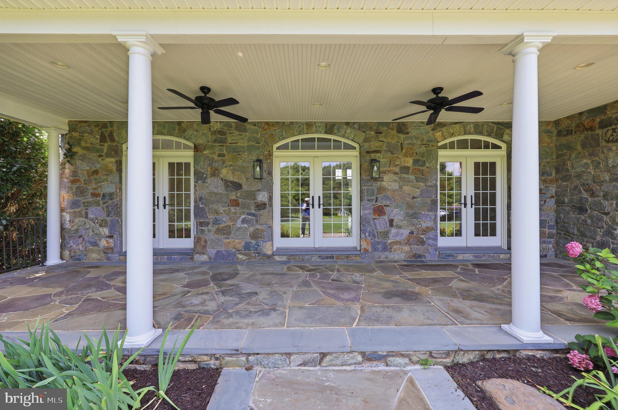 POOLESVILLE OUTSIDE - Residential