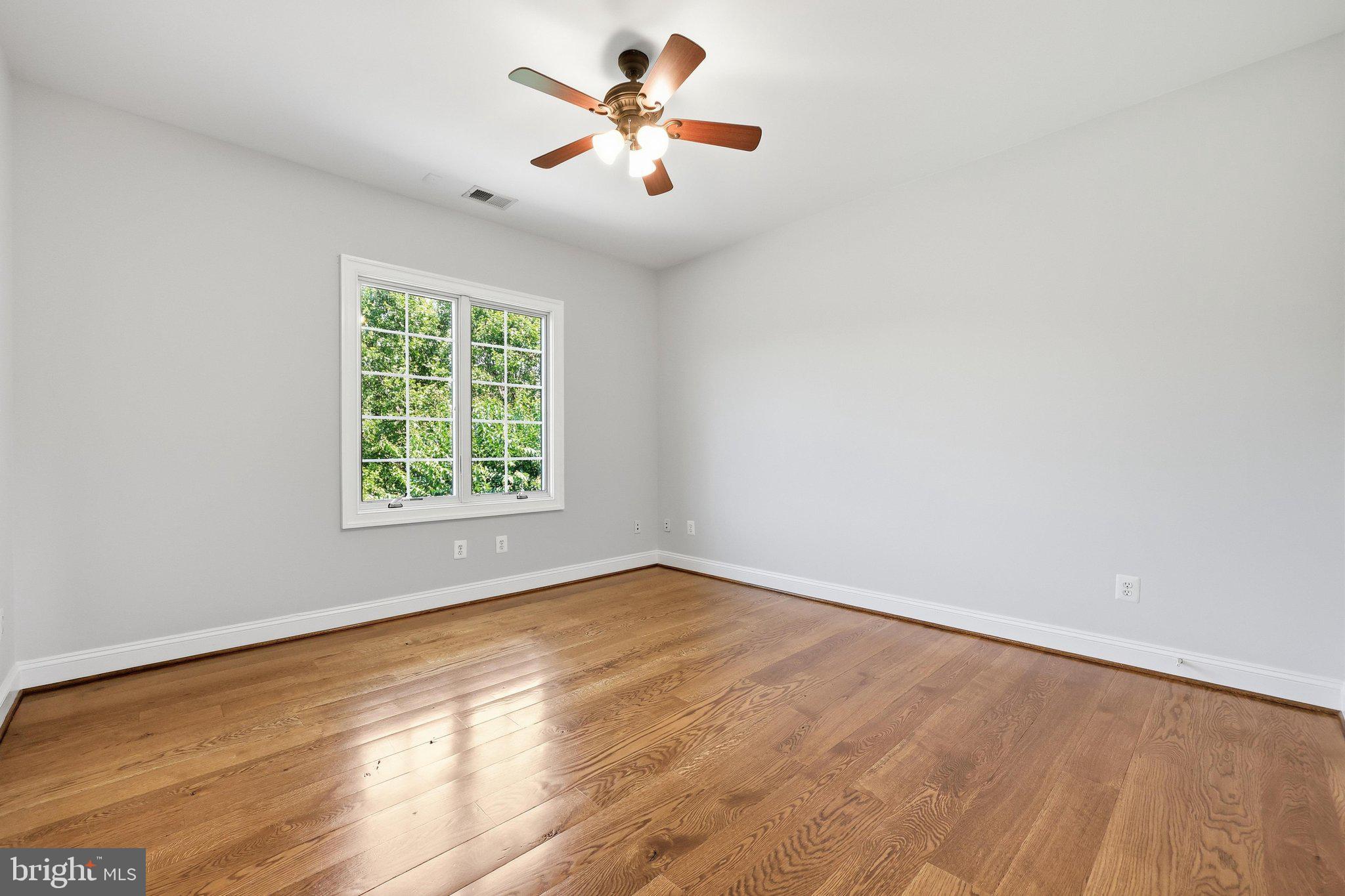 POOLESVILLE OUTSIDE - Residential