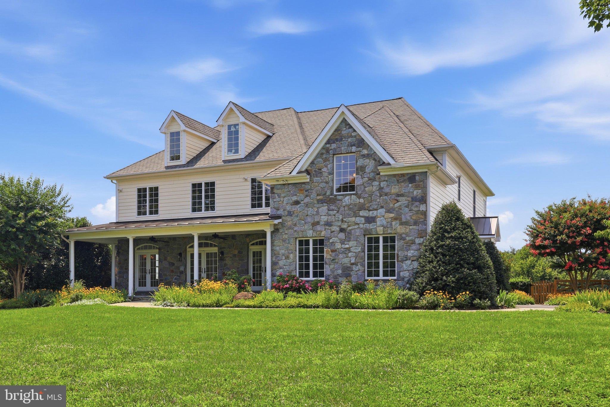 POOLESVILLE OUTSIDE - Residential