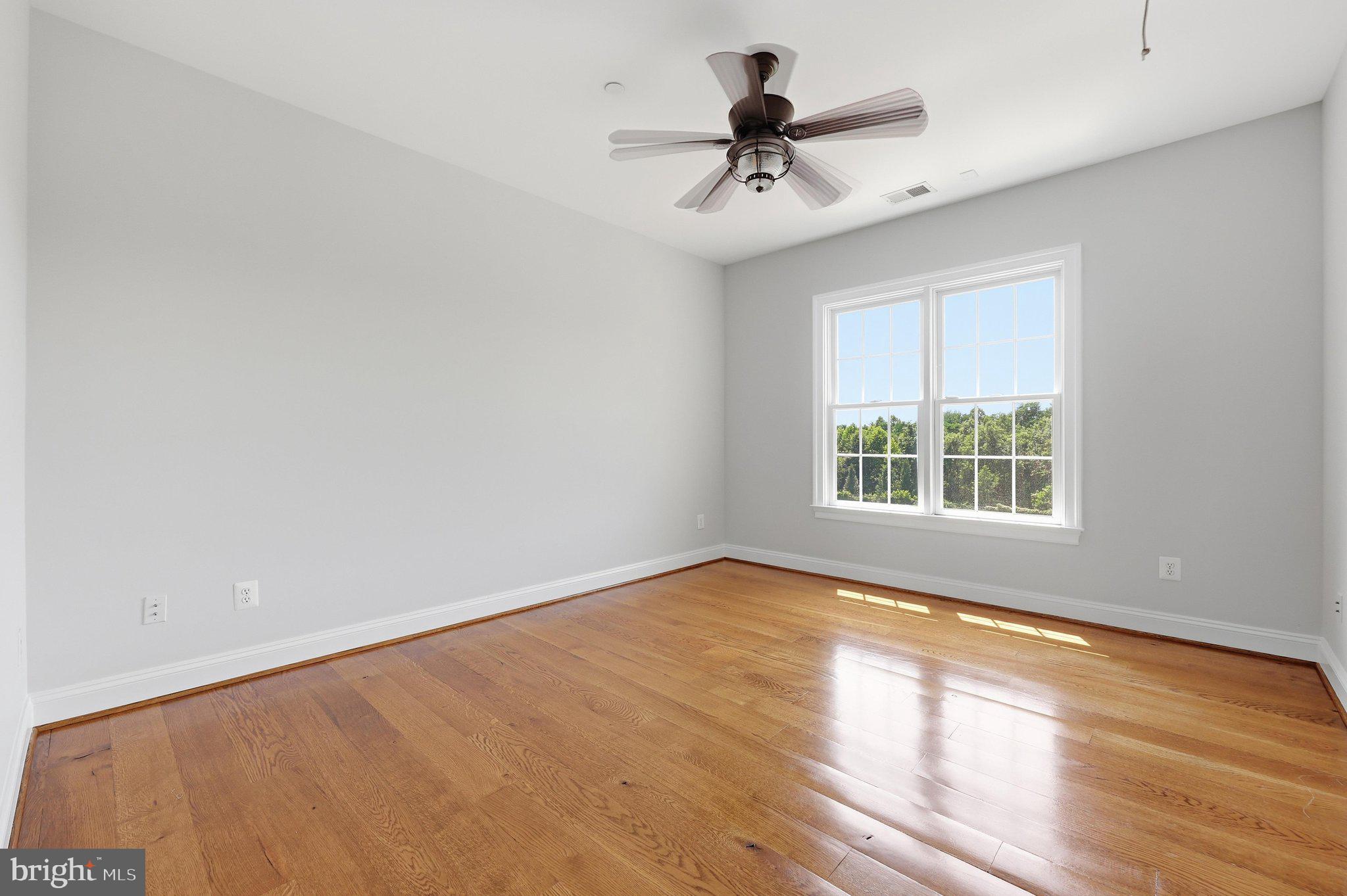 POOLESVILLE OUTSIDE - Residential