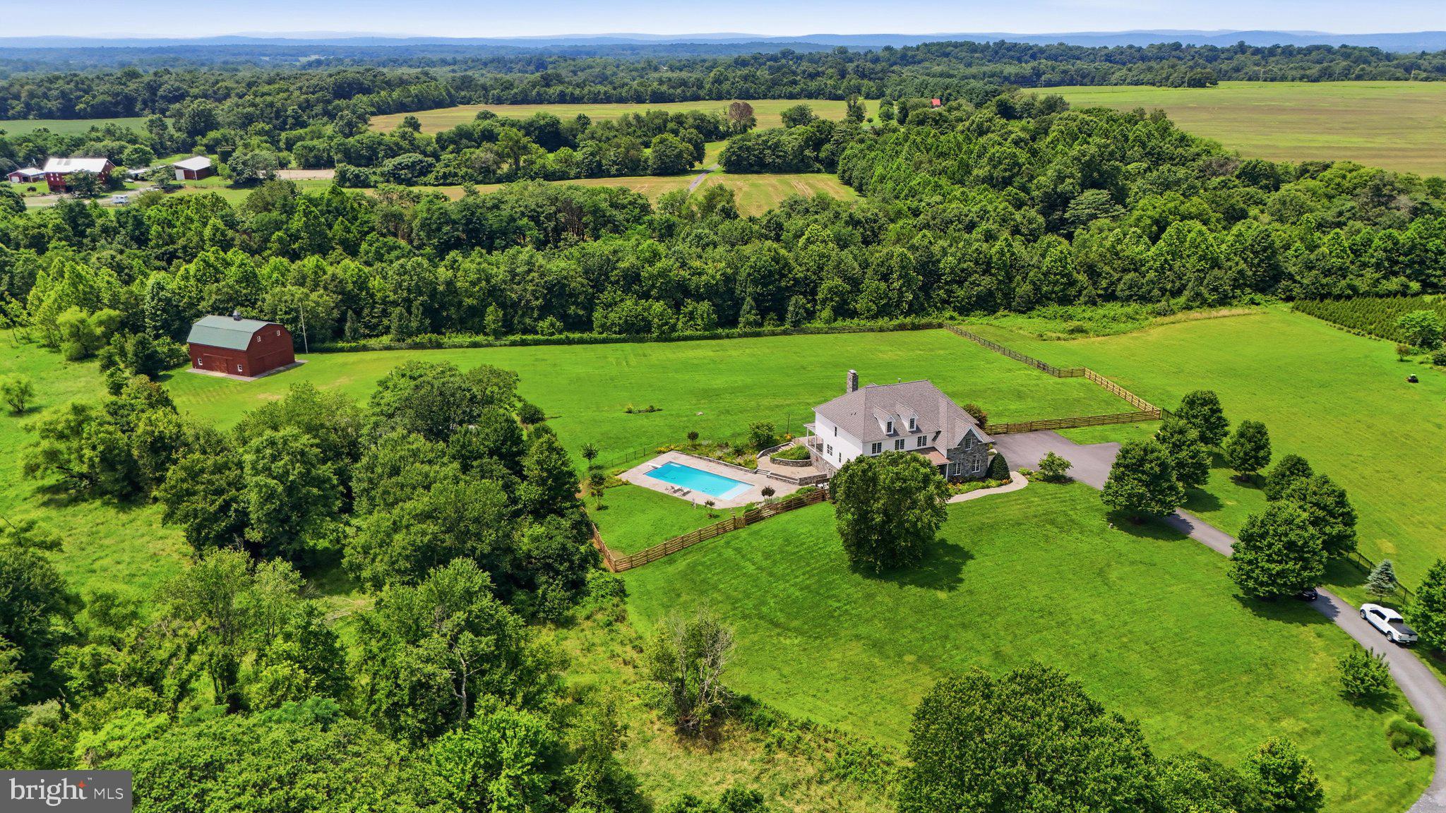 POOLESVILLE OUTSIDE - Residential