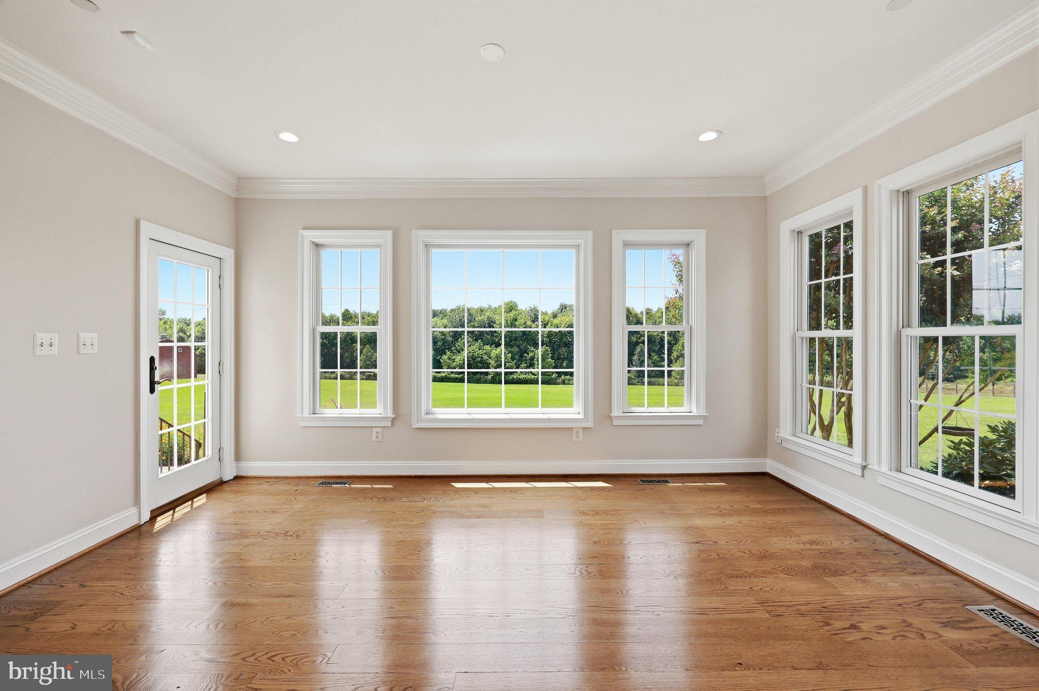 POOLESVILLE OUTSIDE - Residential