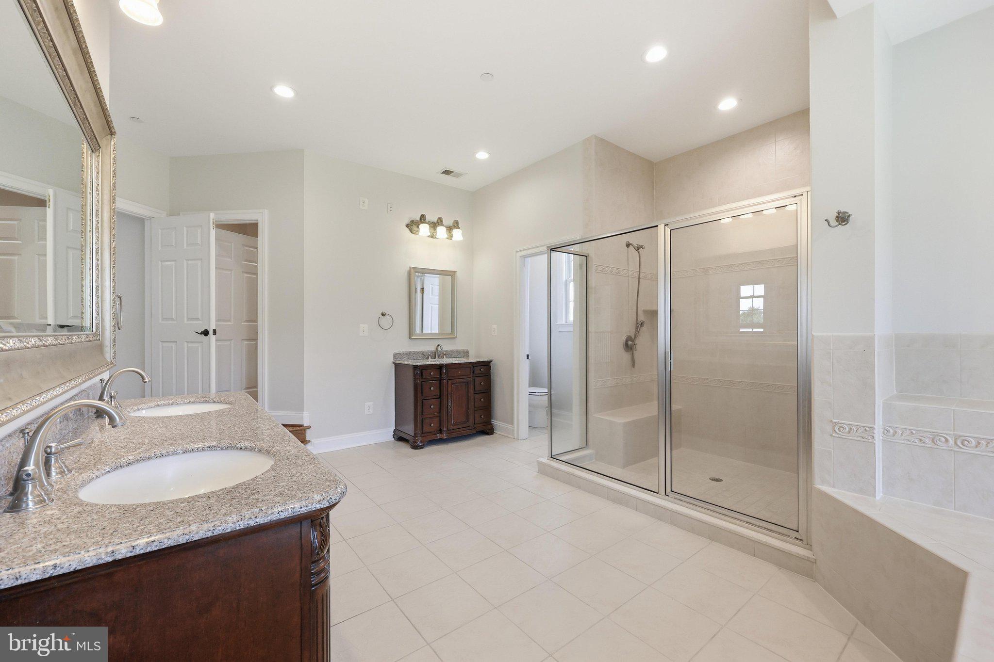 POOLESVILLE OUTSIDE - Residential