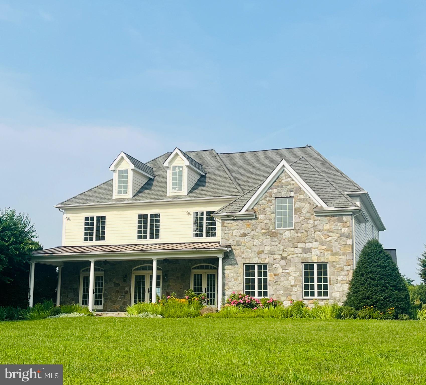 POOLESVILLE OUTSIDE - Residential