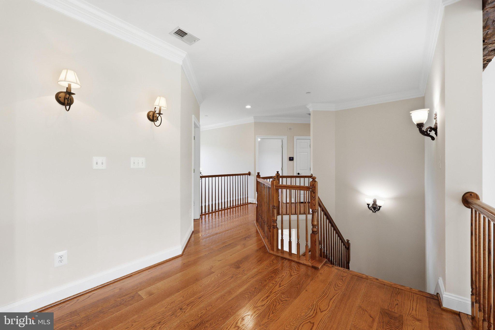 POOLESVILLE OUTSIDE - Residential