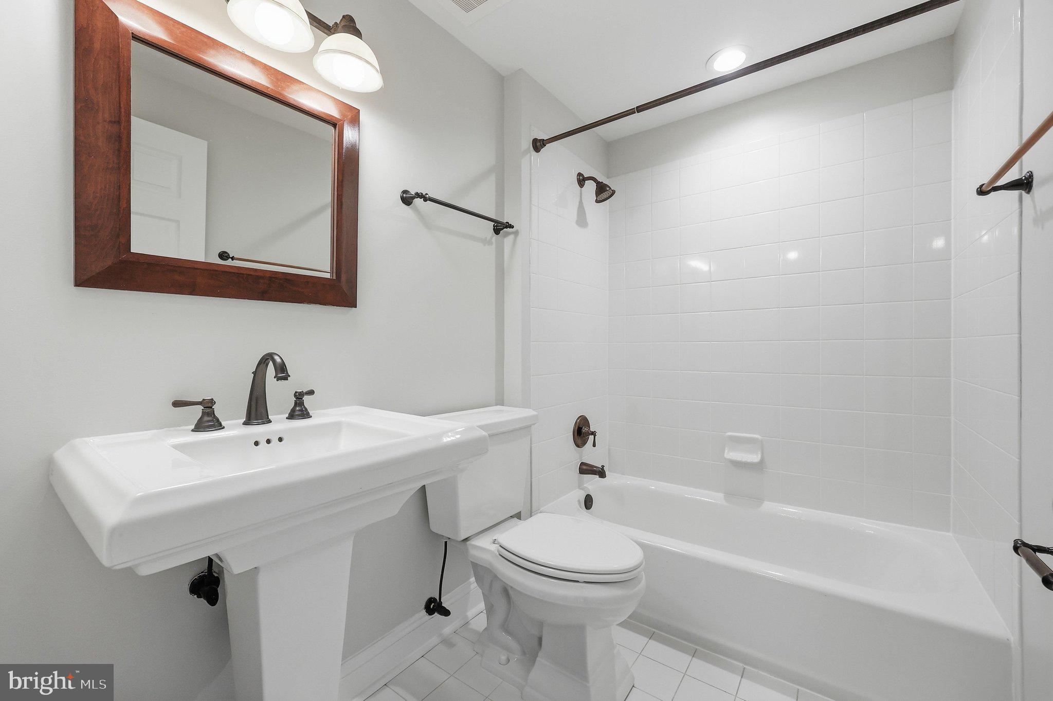 POOLESVILLE OUTSIDE - Residential