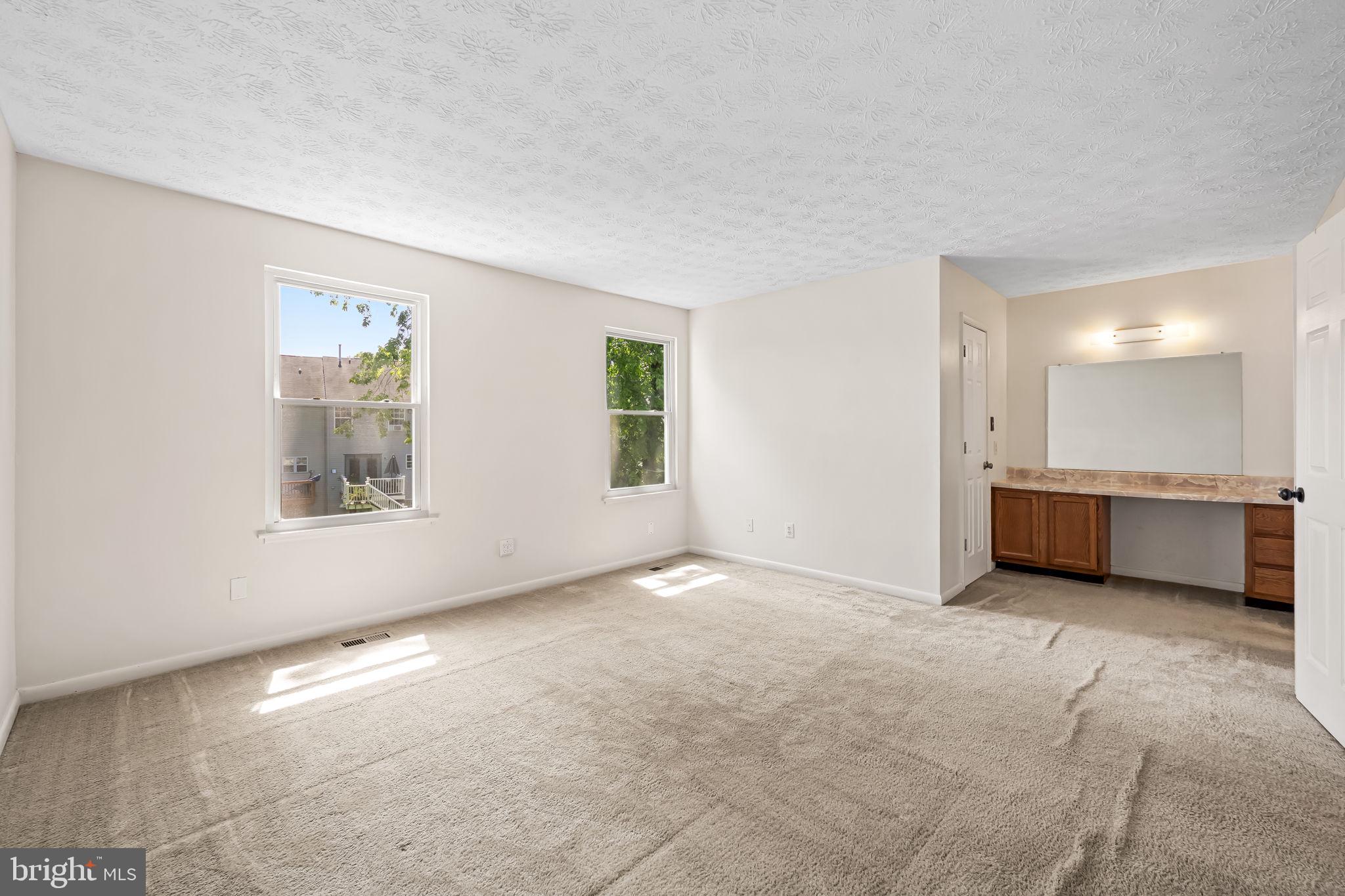 WEST SHORE - Residential