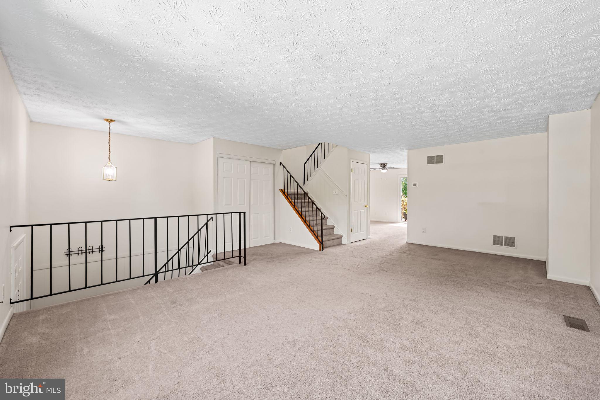 WEST SHORE - Residential