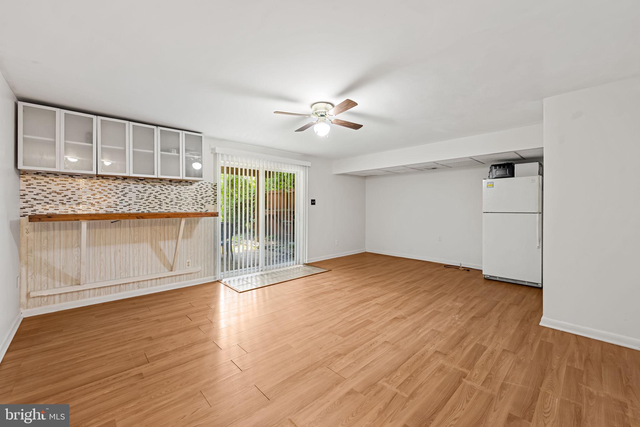 WEST SHORE - Residential