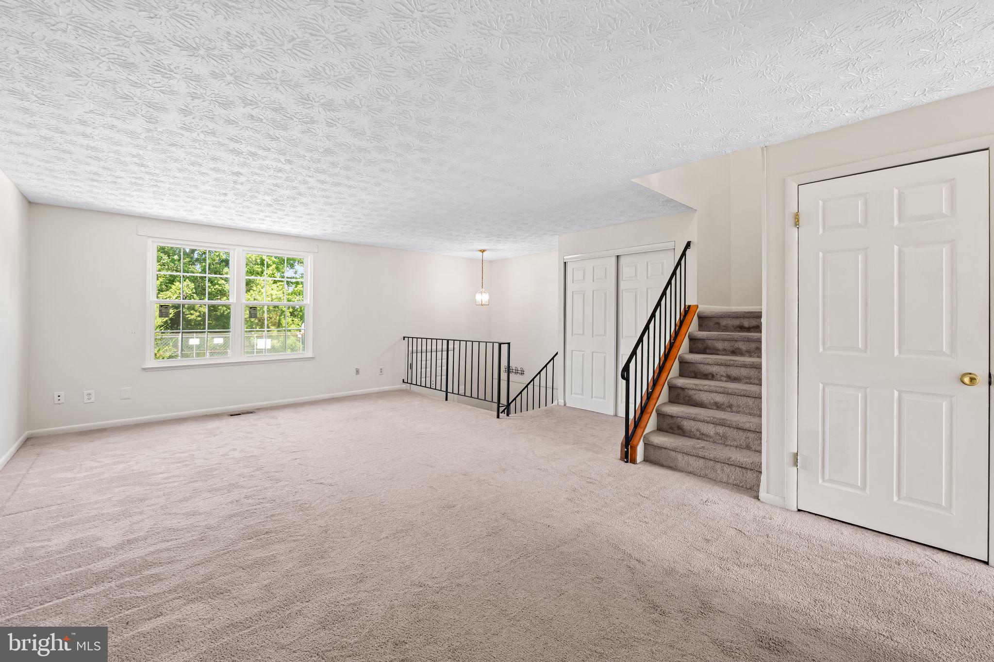 WEST SHORE - Residential