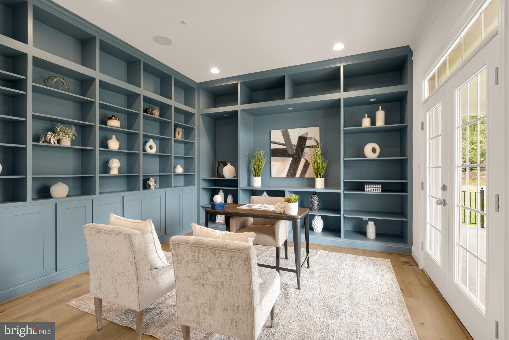 NORTH POTOMAC - Residential