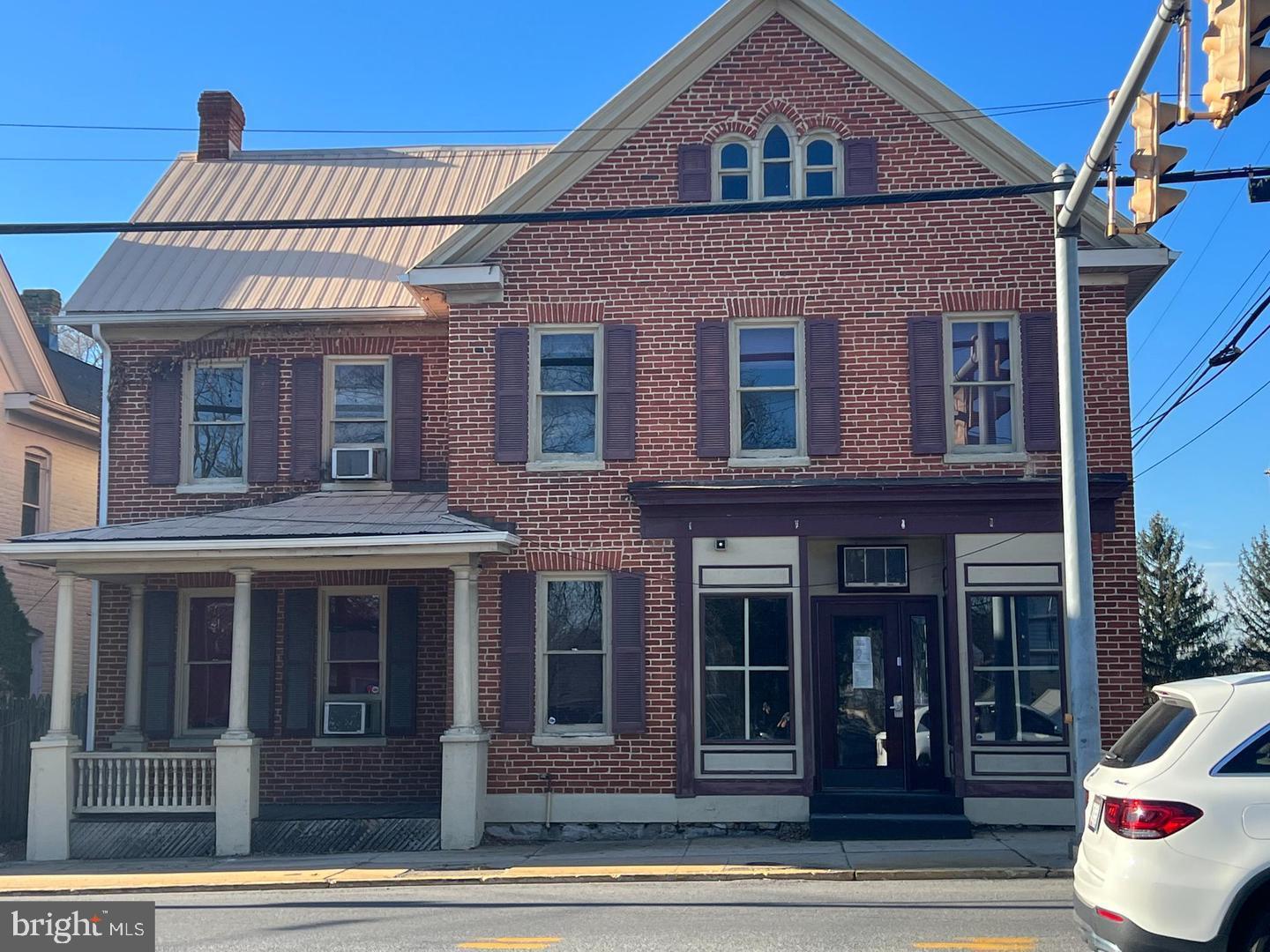 For Sale – 824 N Queen St, Martinsburg, WV 25404. Exceptional opportunity for this 6,600 sq ft commercial building suitable for retail, office, or mixed-use. This versatile space offers excellent visibility and convenient access in a well-traveled area of Martinsburg. The flexible layout allows for a variety of business uses, making it ideal for professional offices, medical, retail, or service-based operations. Ample space to customize to your business needs. Don’t miss this prime opportunity in a growing commercial corridor. Contact for additional details or to schedule a tour.
